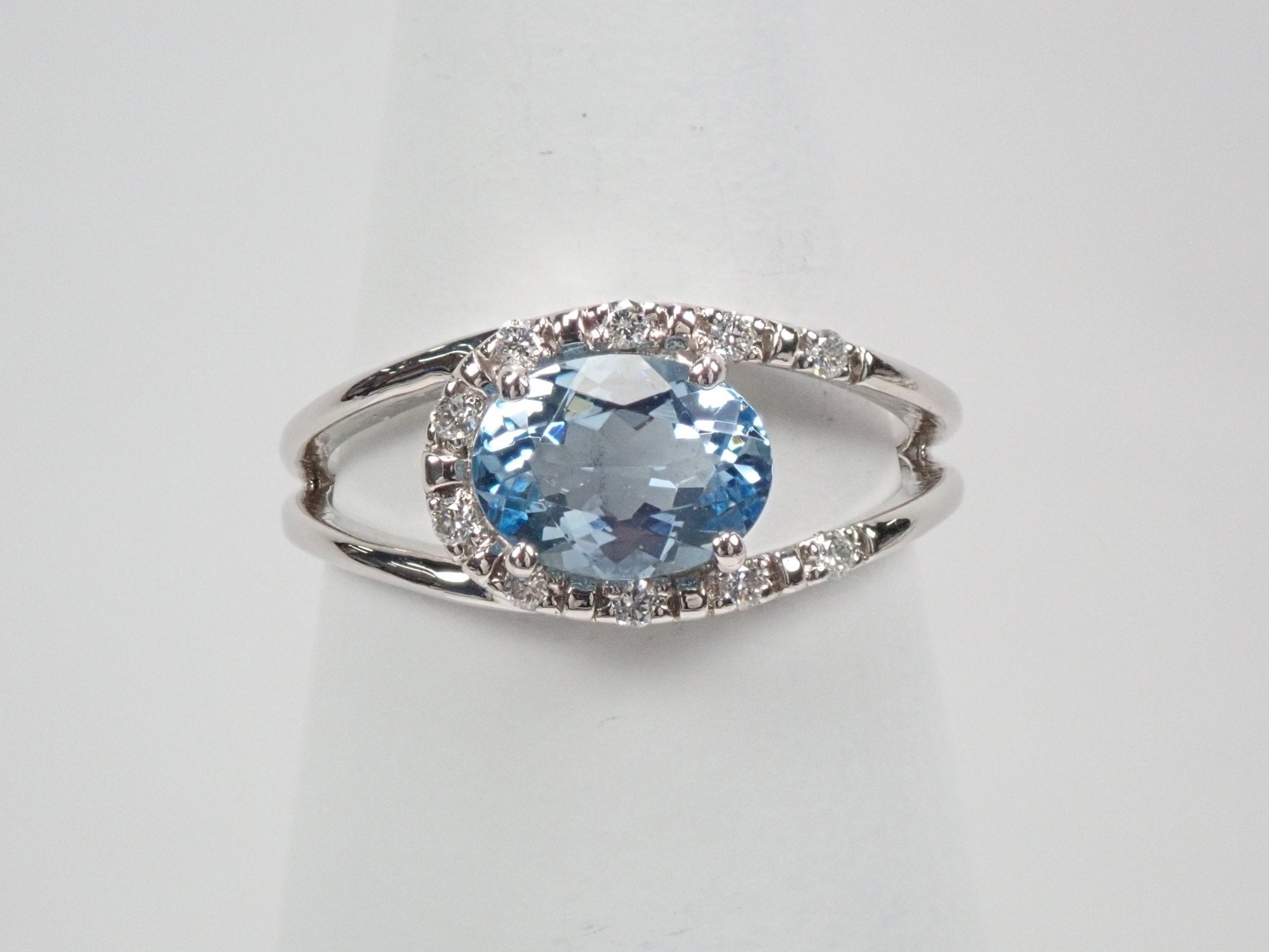 Pt900アクアマリン0.82ct リング - KARATZ STORE|カラッツSTORE