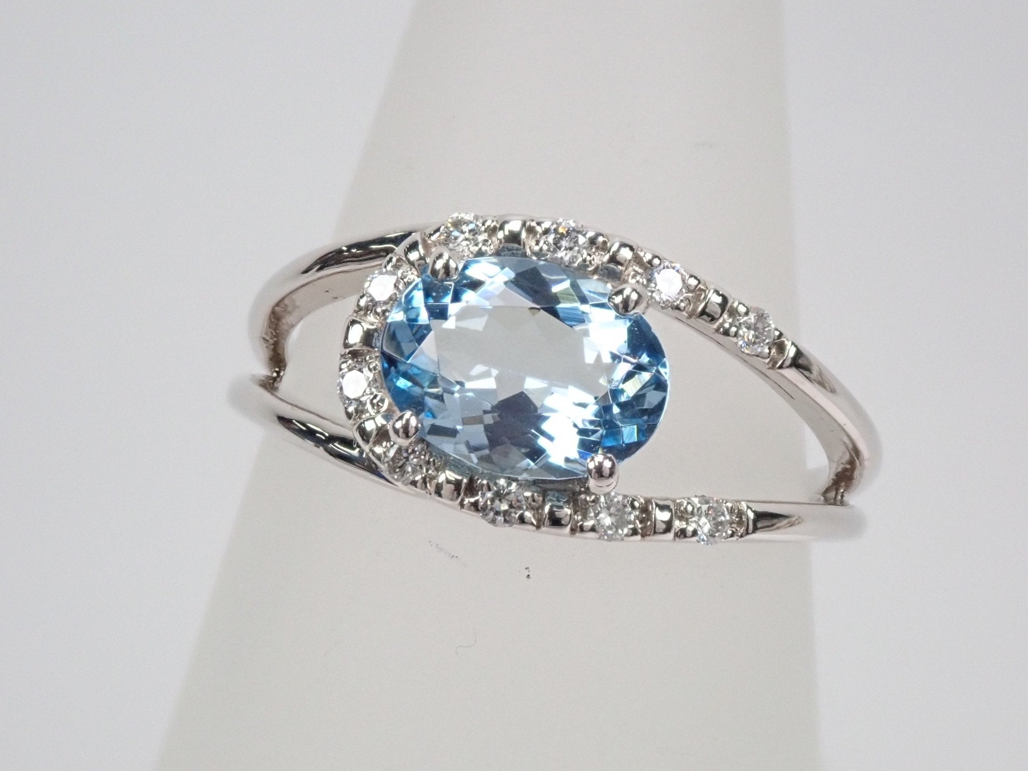Pt900アクアマリン0.82ct リング - KARATZ STORE|カラッツSTORE