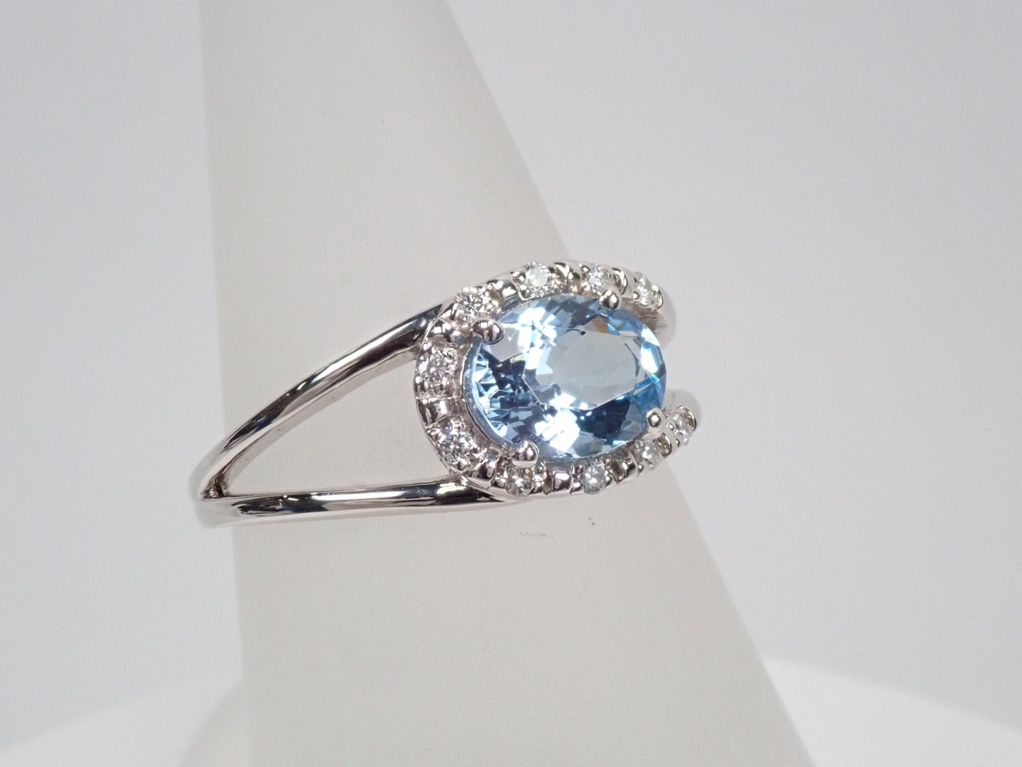 Pt900アクアマリン0.82ct リング - KARATZ STORE|カラッツSTORE