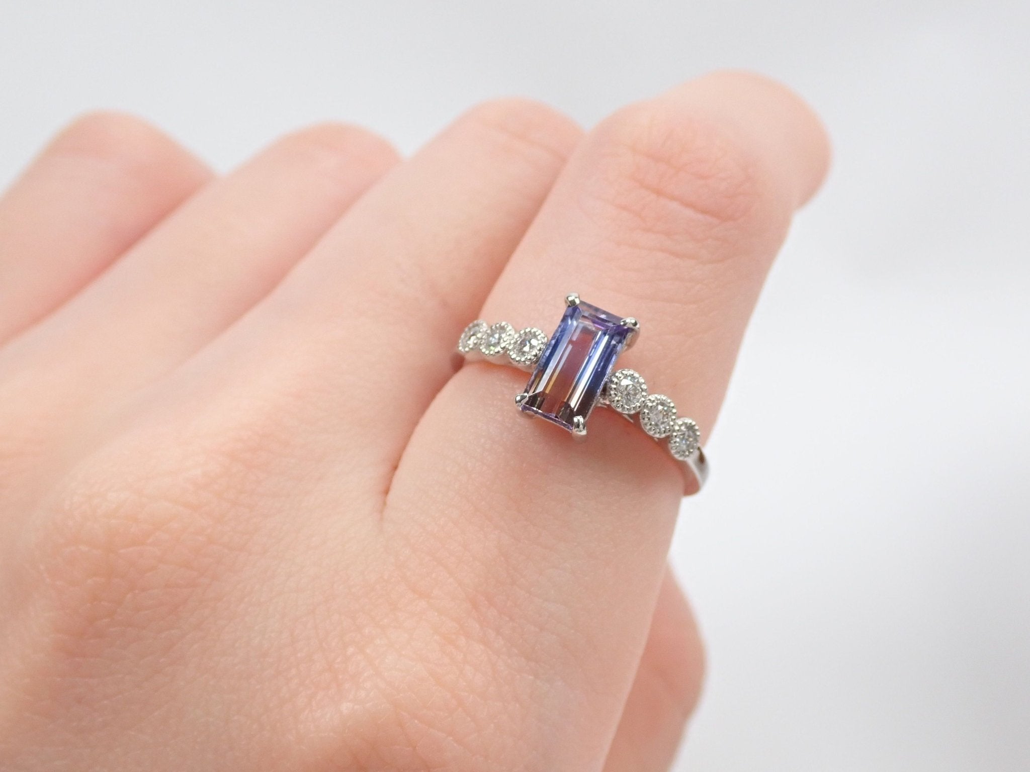 Pt900バイカラータンザナイト0.892ct リング - KARATZ STORE|カラッツSTORE
