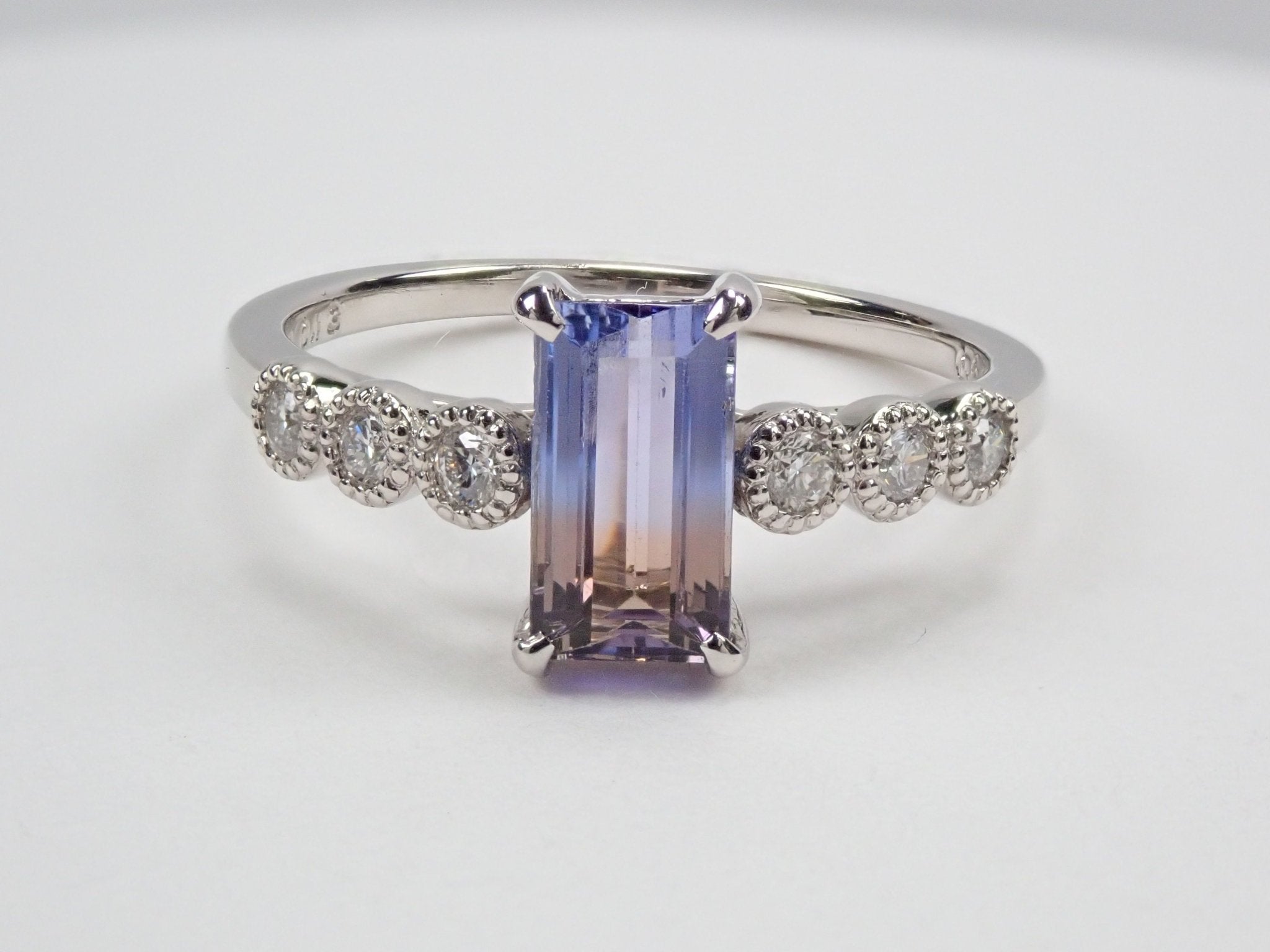 Pt900バイカラータンザナイト0.892ct リング - KARATZ STORE|カラッツSTORE