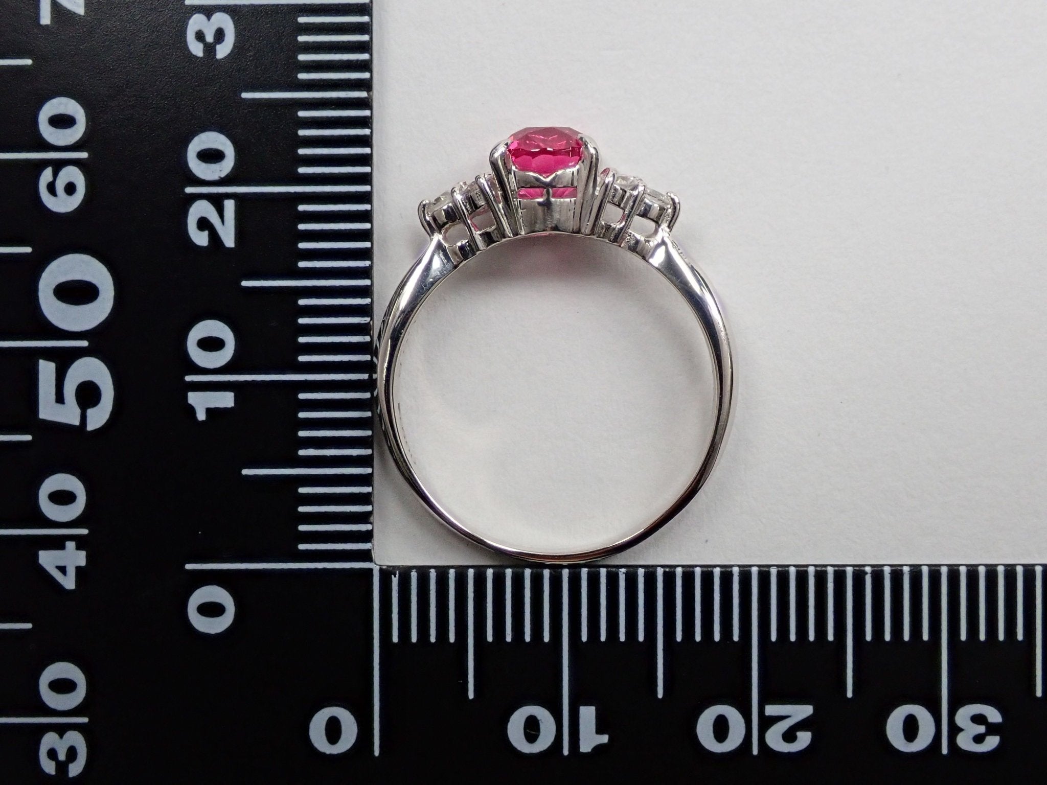 Pt900レッドスピネル1.08ct リング(ホットピンク) 中宝鑑付 - KARATZ STORE|カラッツSTORE