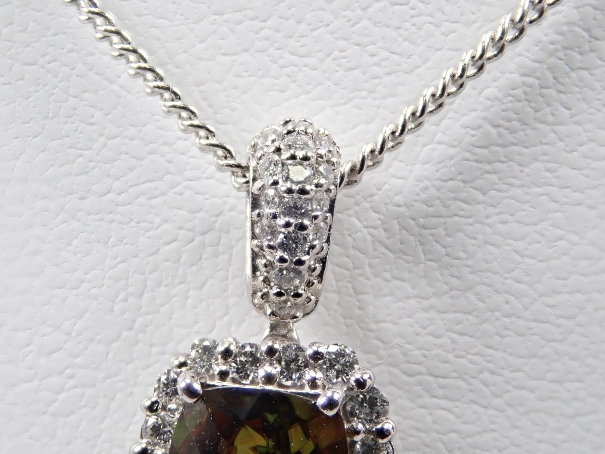 【カラフリ】Pt900スフェーン1.498ct ペンダント(ネックレス) - カラッツSTORE