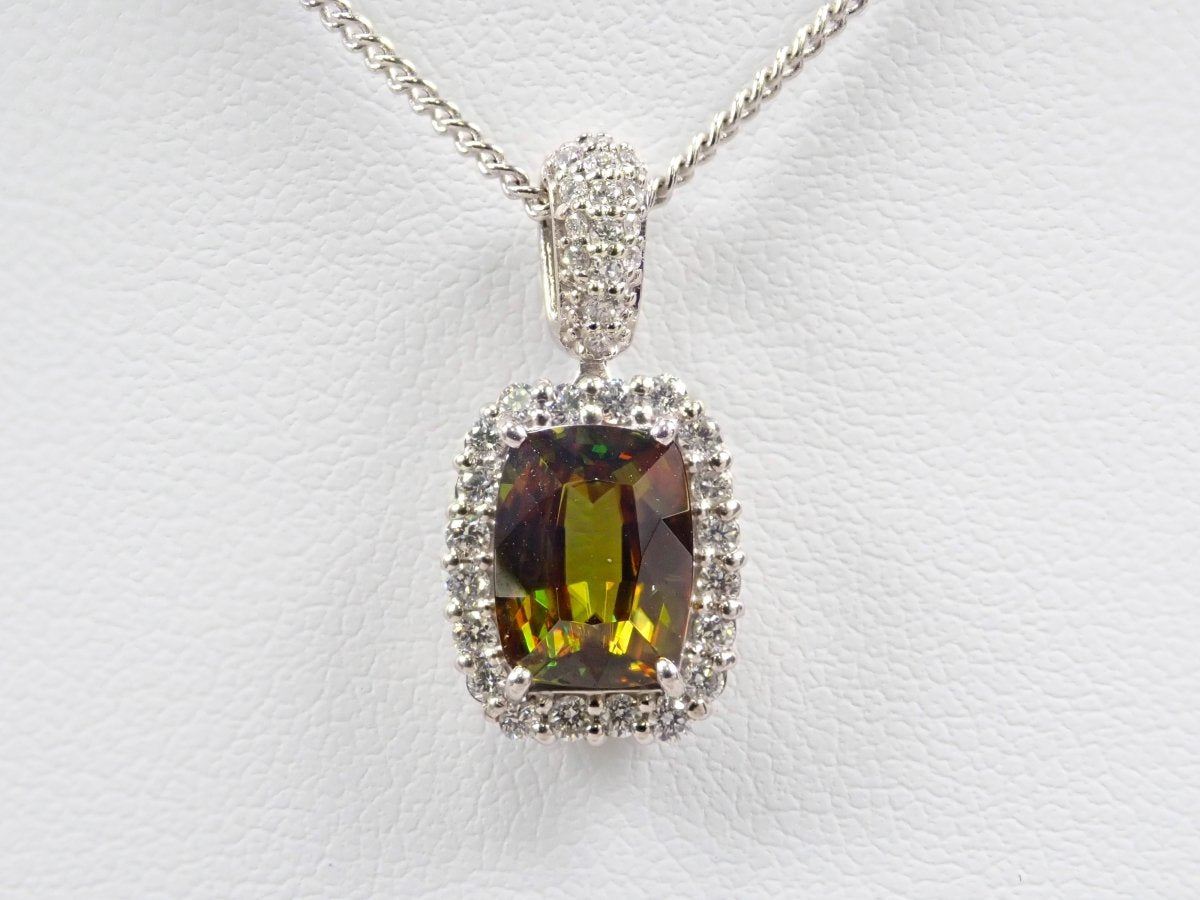 【カラフリ】Pt900スフェーン1.498ct ペンダント(ネックレス) - カラッツSTORE