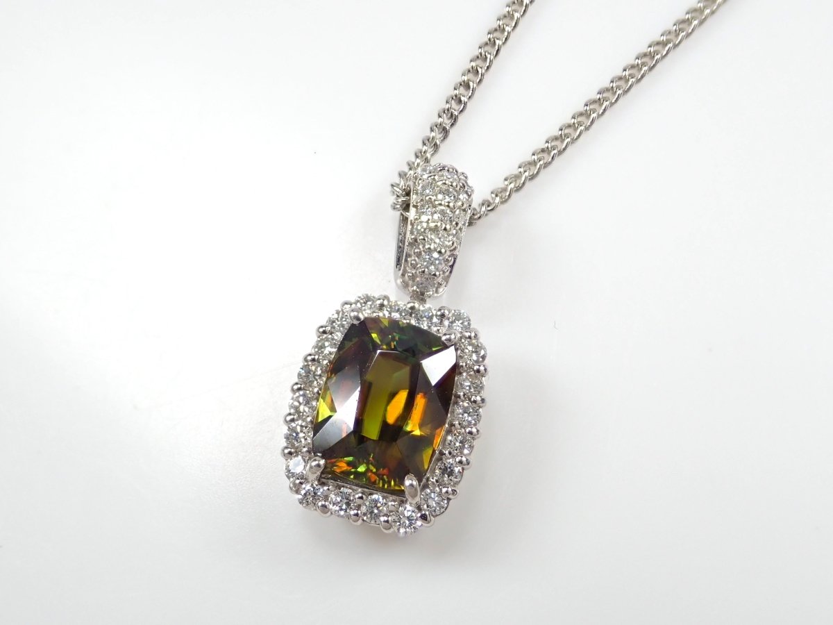 【カラフリ】Pt900スフェーン1.498ct ペンダント(ネックレス) - カラッツSTORE