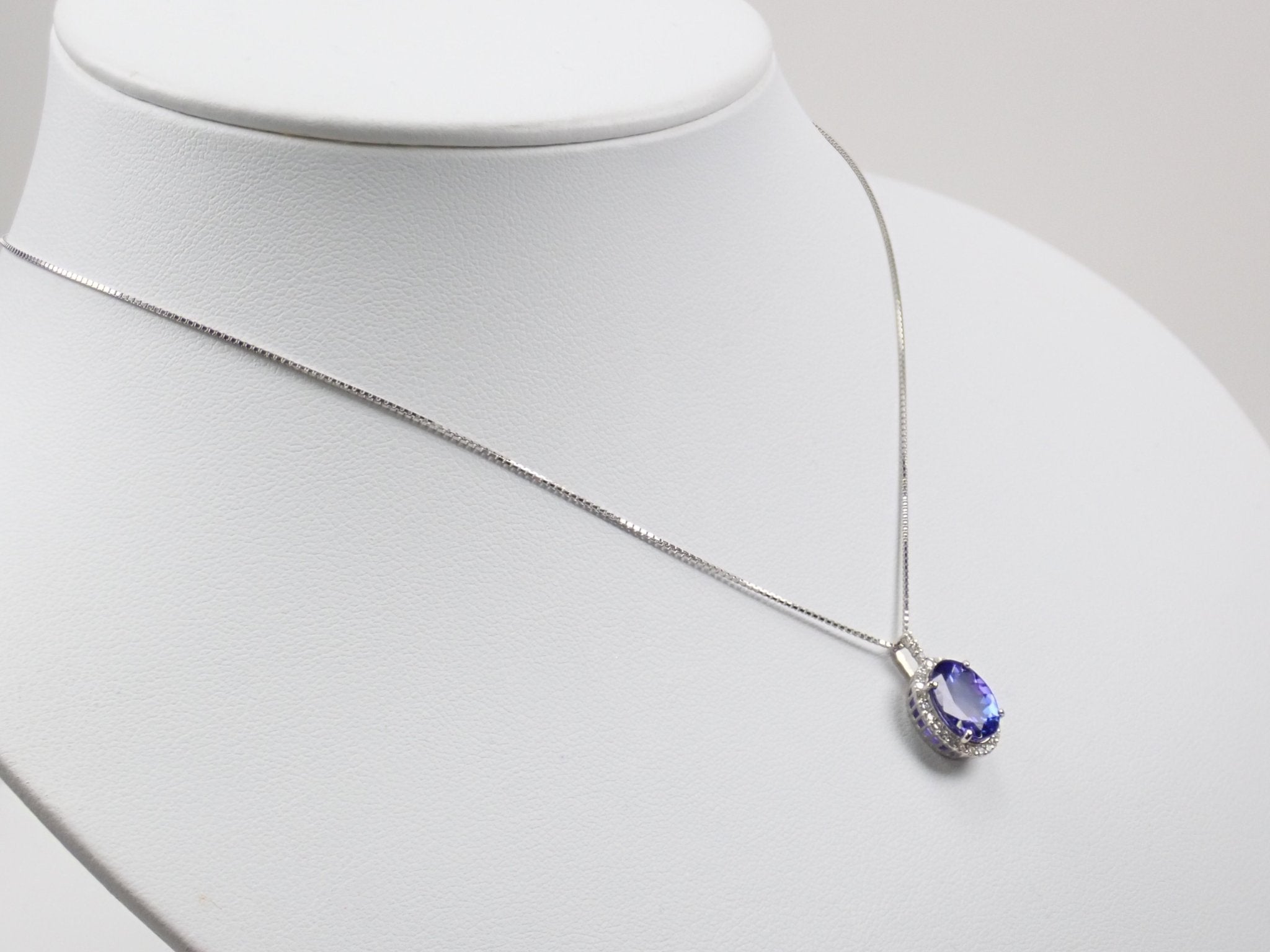 Pt900タンザナイト2.63ct ペンダント(ネックレス) - KARATZ STORE|カラッツSTORE