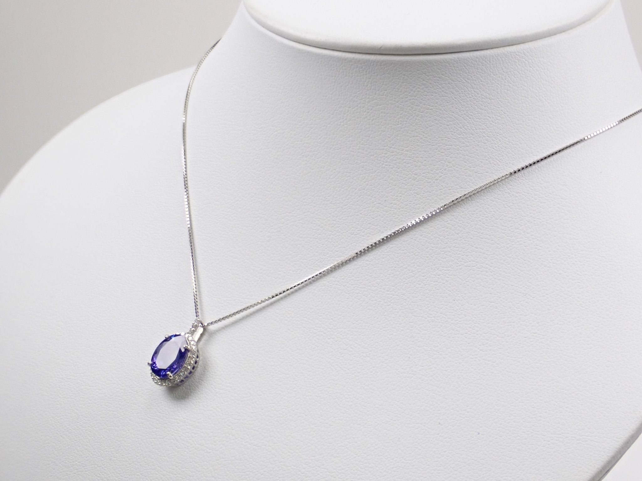 Pt900タンザナイト2.63ct ペンダント(ネックレス) - KARATZ STORE|カラッツSTORE