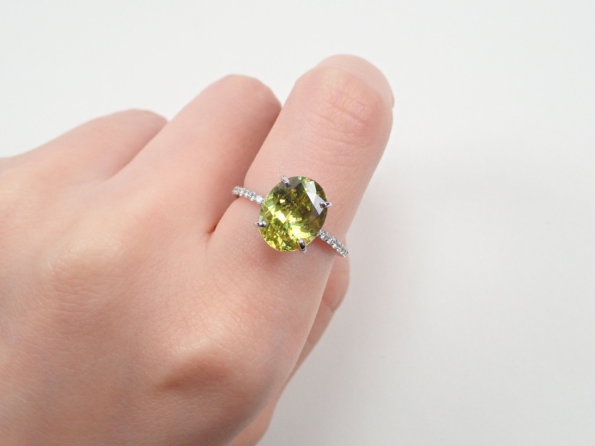 Pt900スフェーン4.56ct リング - KARATZ STORE|カラッツSTORE