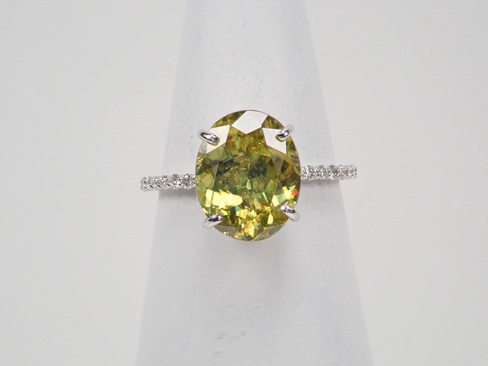 Pt900スフェーン4.56ct リング - KARATZ STORE|カラッツSTORE