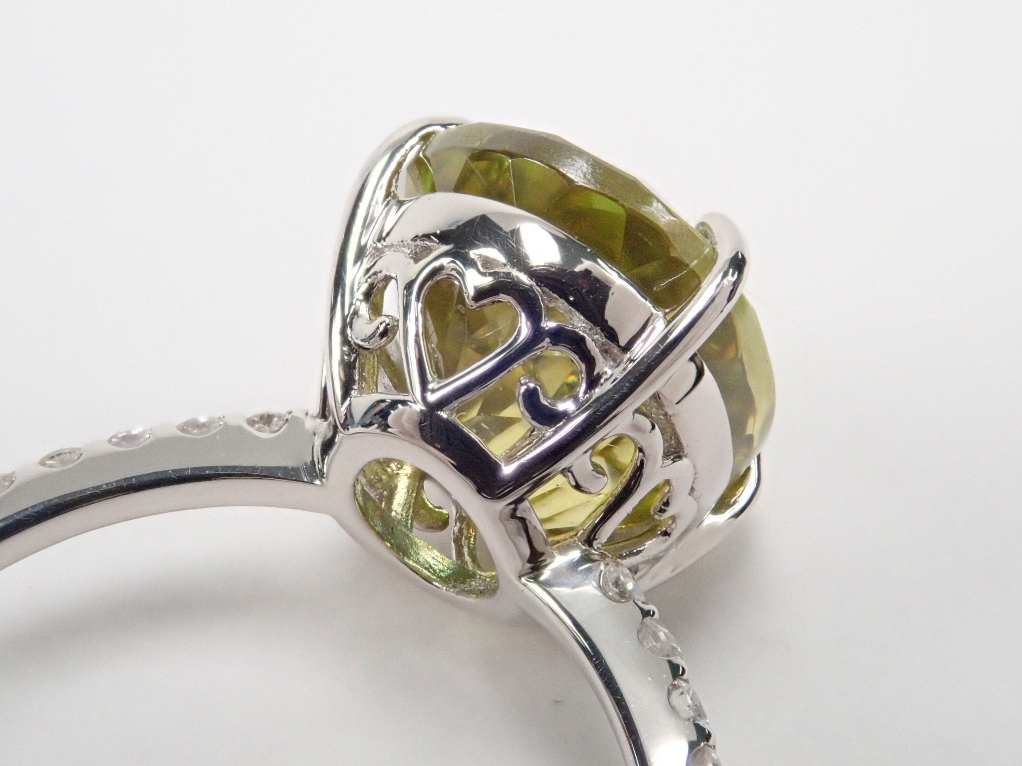Pt900スフェーン4.56ct リング - KARATZ STORE|カラッツSTORE
