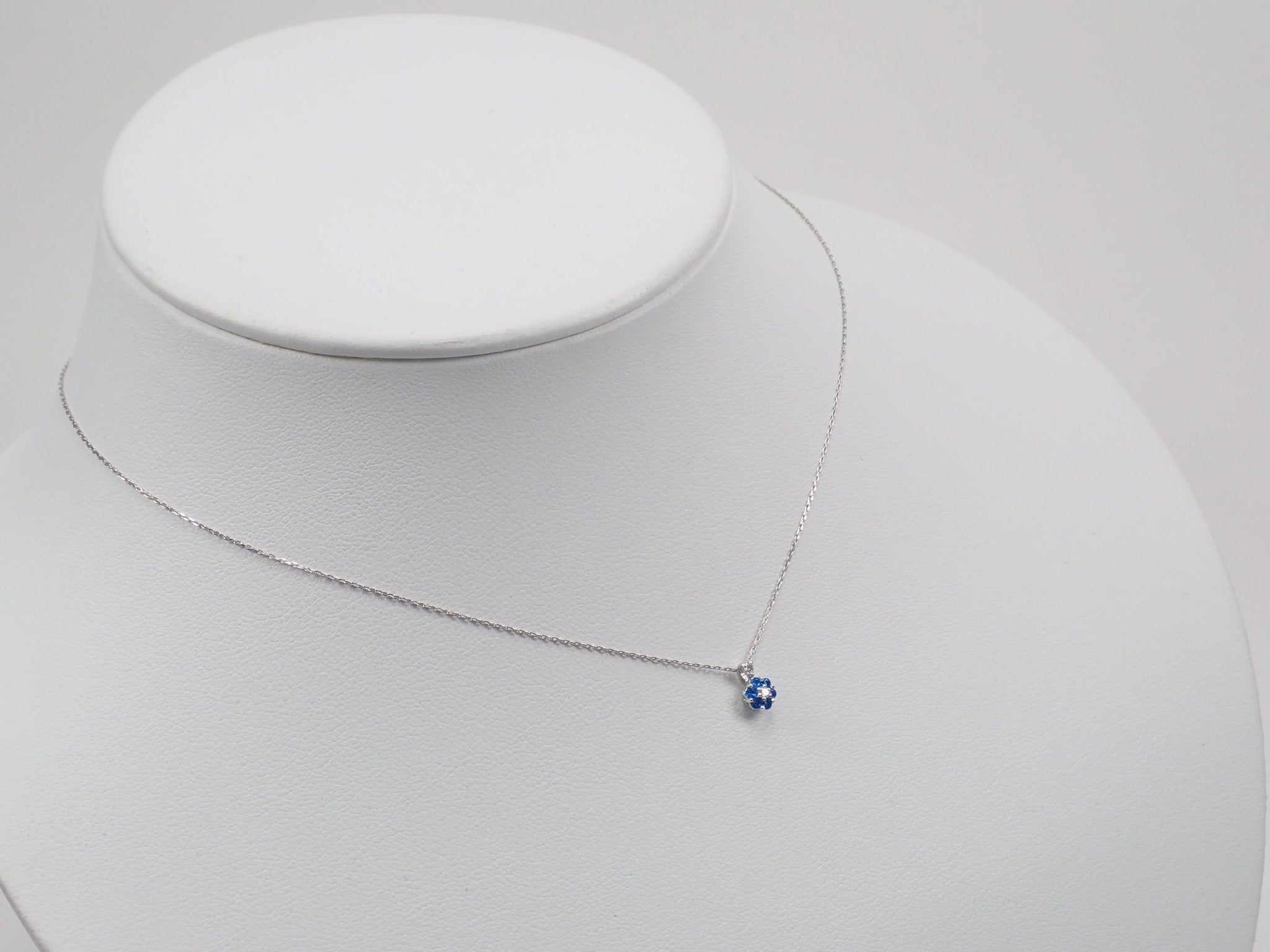 Pt900/Pt850アウイナイト0.06ct ペンダント(ネックレス) - KARATZ STORE|カラッツSTORE
