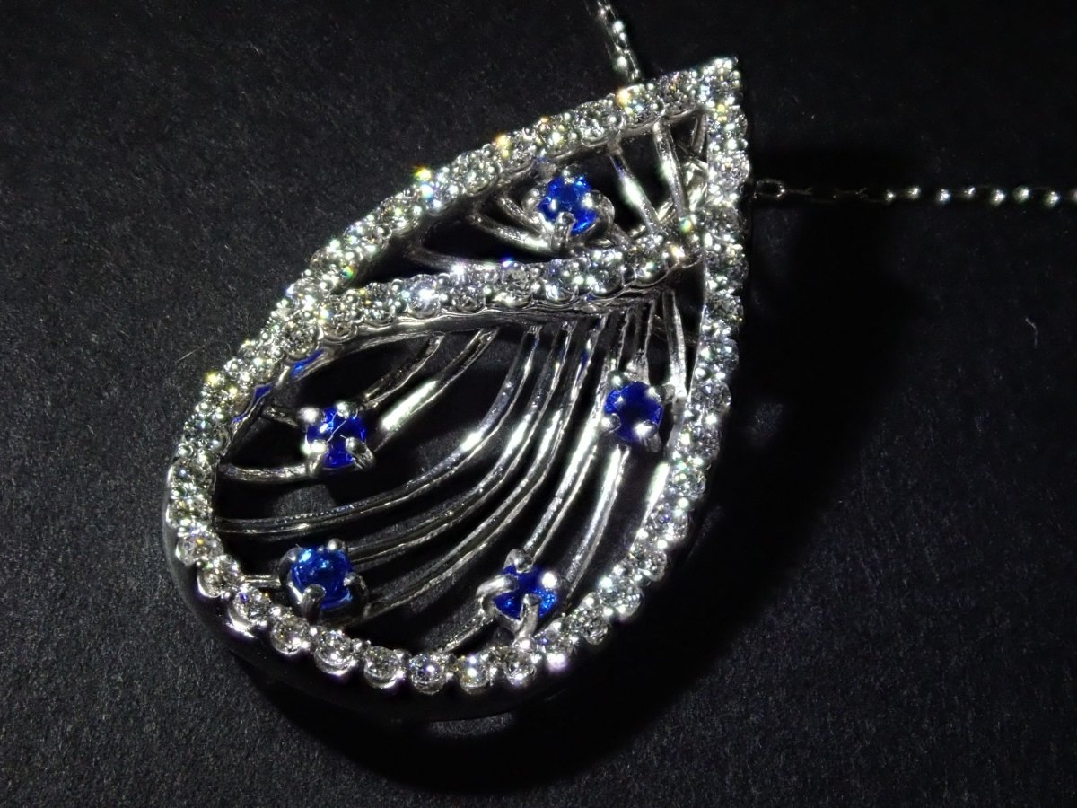 【カラフリ】Pt900/Pt850アウイナイト0.08ct ペンダント(ネックレス) - カラッツSTORE