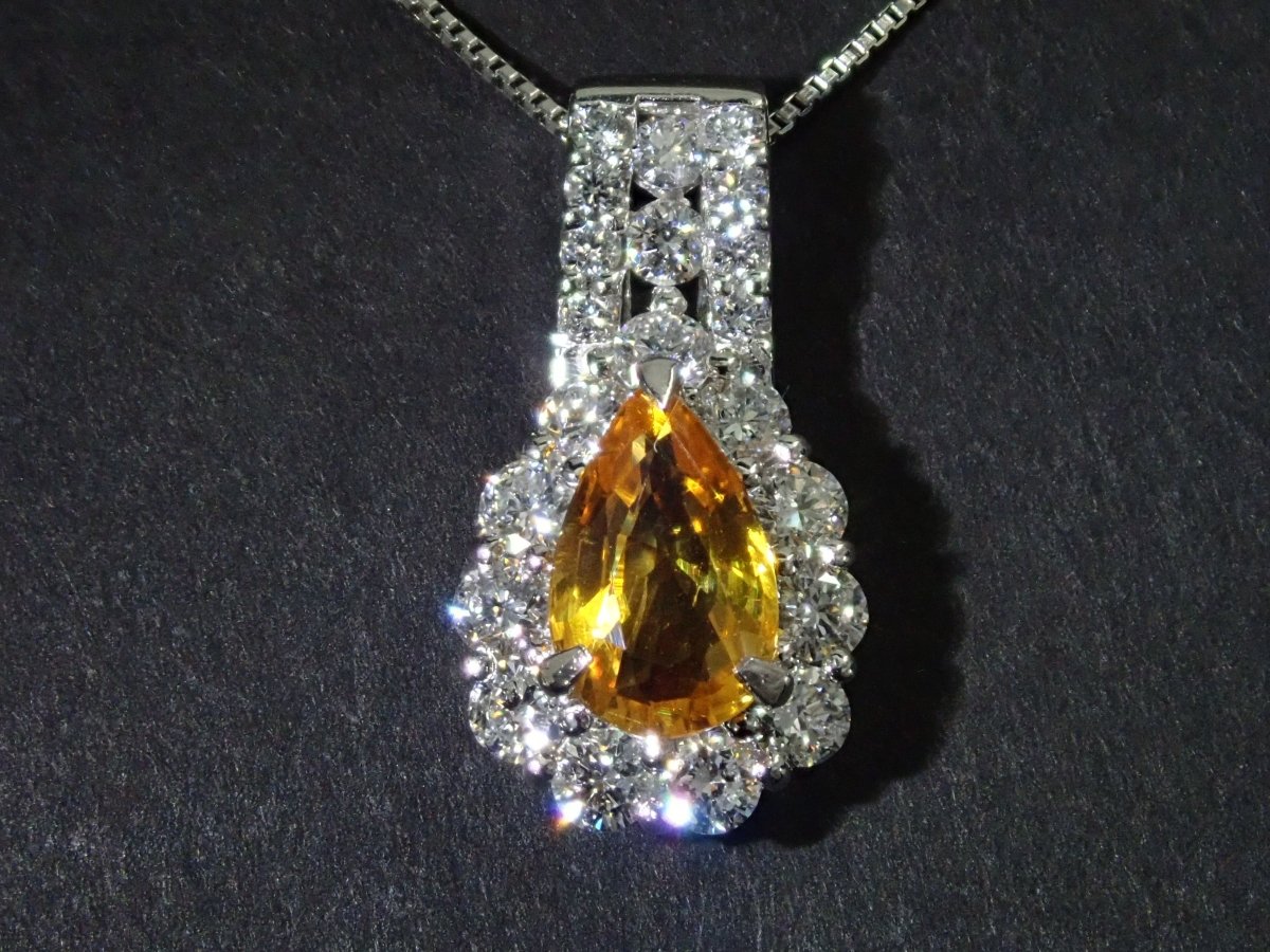 【カラフリ】Pt900/Pt850クリノヒューマイト0.726ct ペンダント(ネックレス) - カラッツSTORE