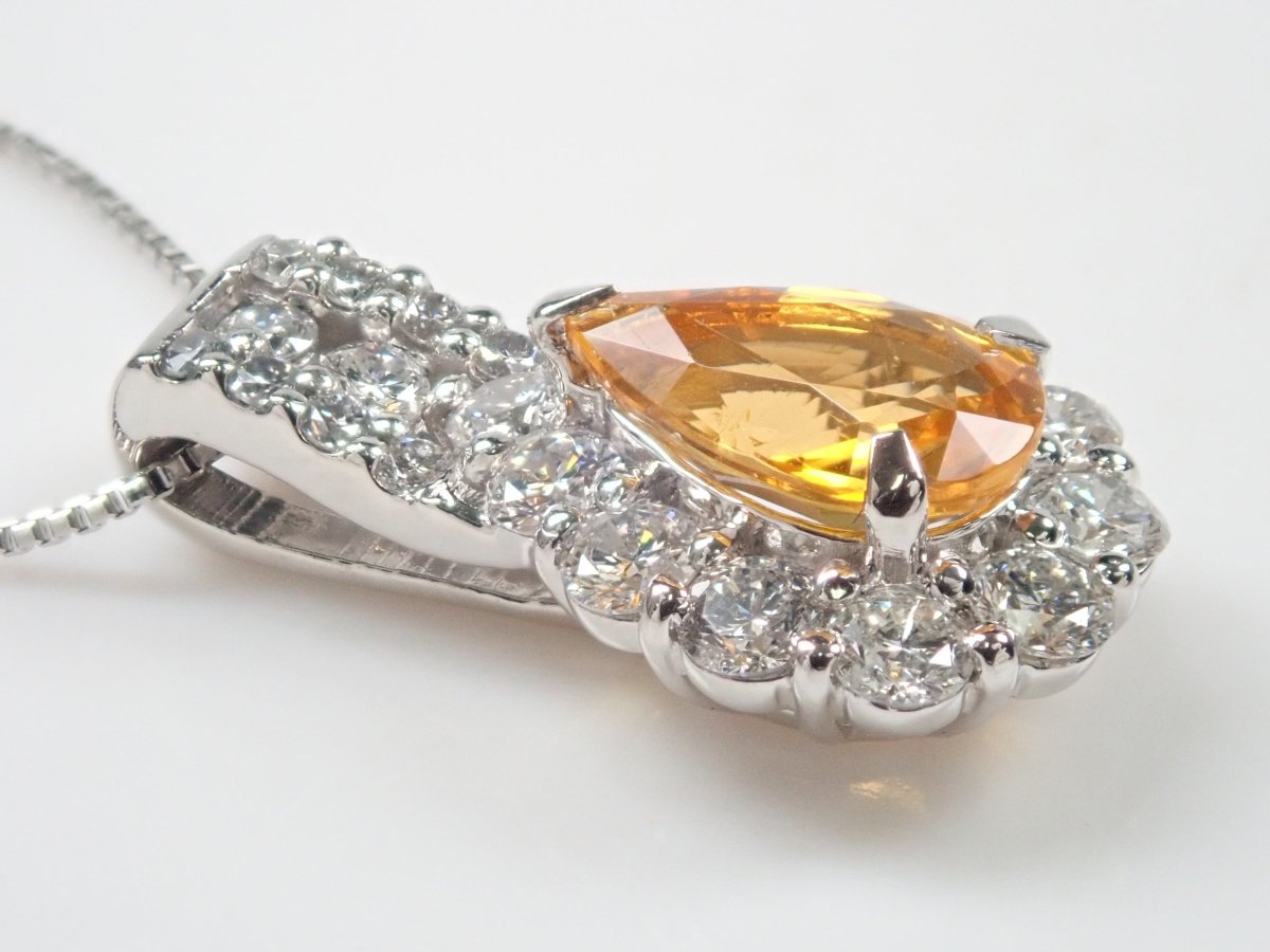 【カラフリ】Pt900/Pt850クリノヒューマイト0.726ct ペンダント(ネックレス) - カラッツSTORE