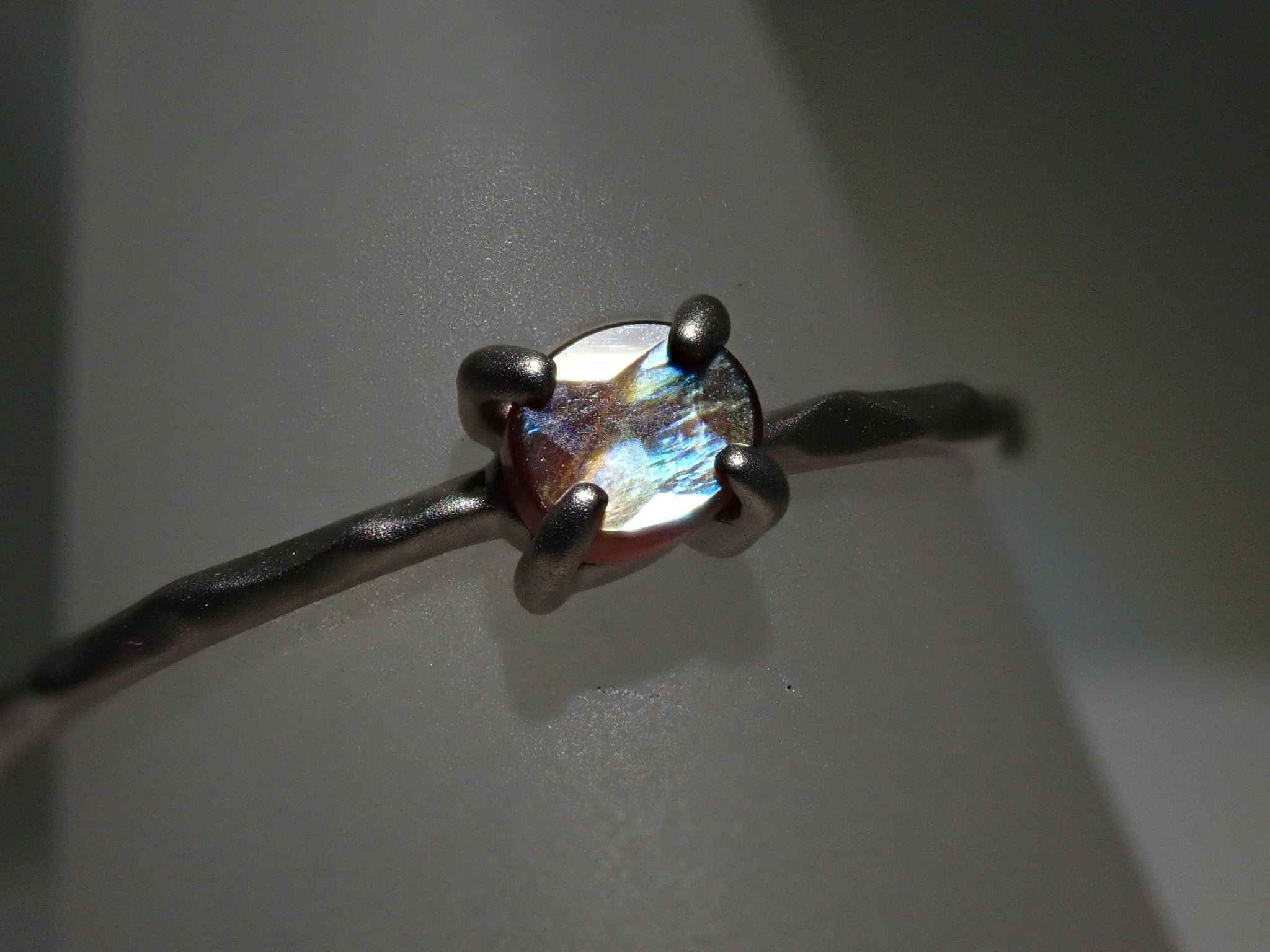 Pt950アンドラダイトガーネット(通称名 レインボーガーネット)0.342ct リング - KARATZ STORE|カラッツSTORE