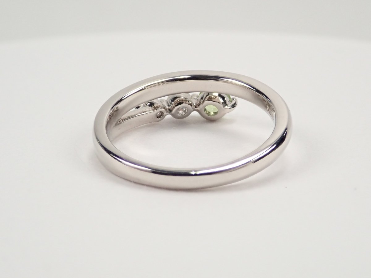 Pt950ロシア産デマントイドガーネット(ホーステール認む)0.155ct リング - KARATZ STORE|カラッツSTORE