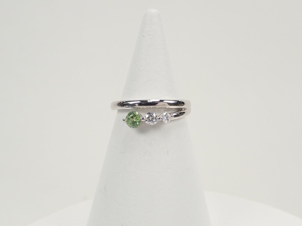 Pt950ロシア産デマントイドガーネット(ホーステール認む)0.155ct リング - KARATZ STORE|カラッツSTORE