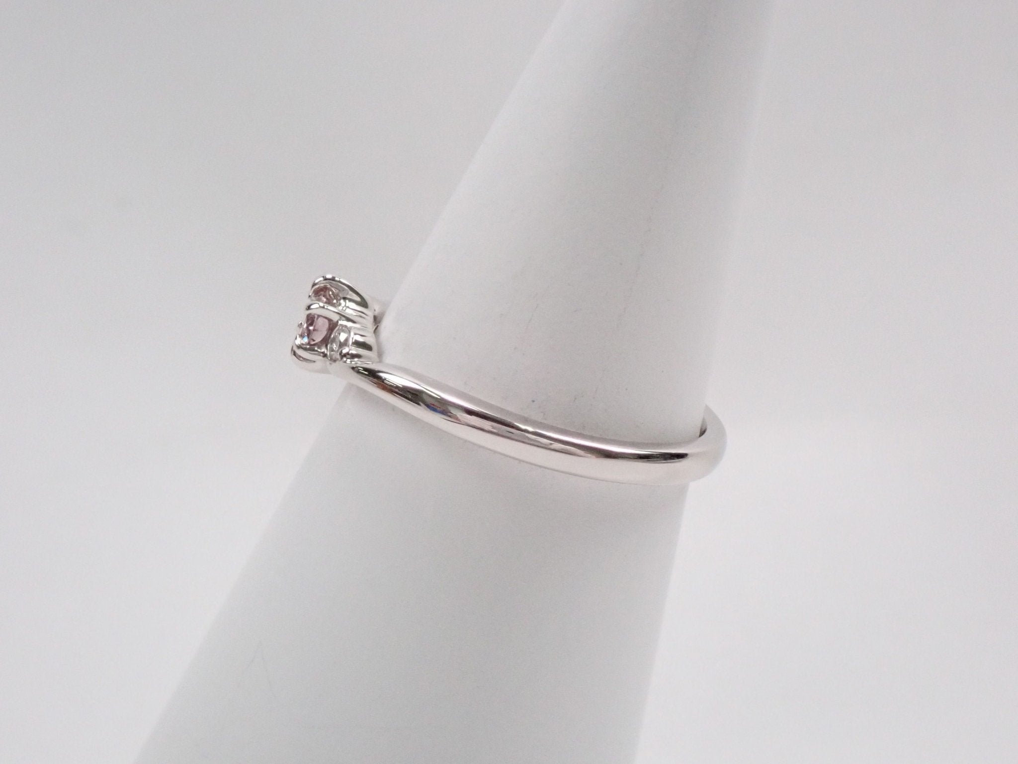 Pt950ピンクダイヤモンド0.169ct リング(FANCY LIGHT BROWNISH PINK ) - KARATZ STORE|カラッツSTORE