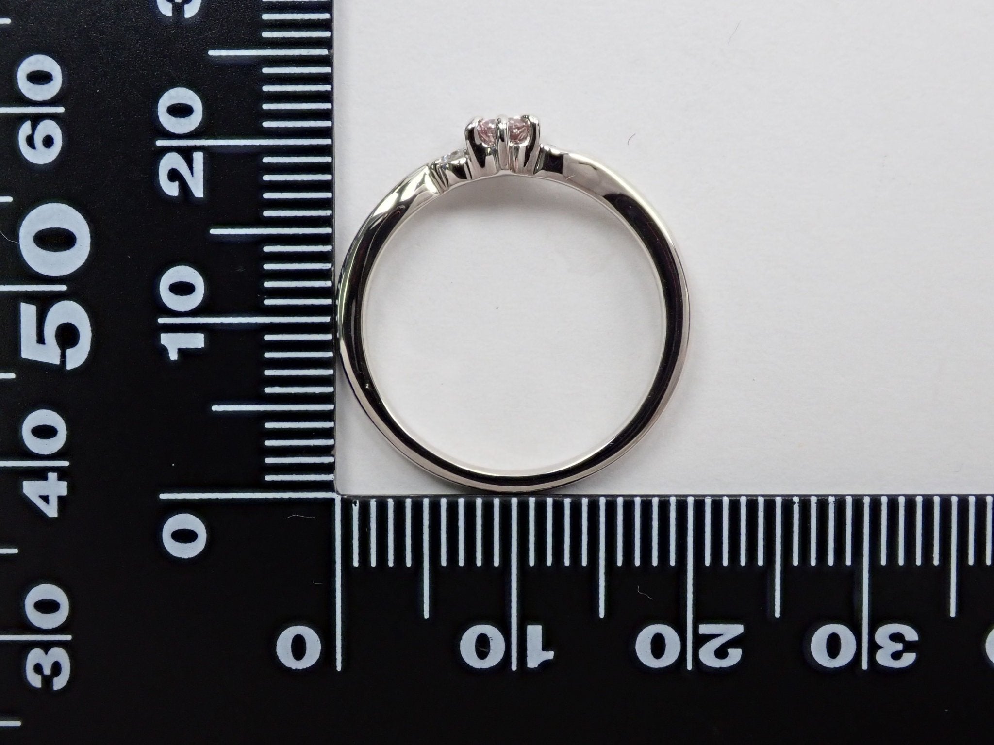 Pt950ピンクダイヤモンド0.169ct リング(FANCY LIGHT BROWNISH PINK ) - KARATZ STORE|カラッツSTORE
