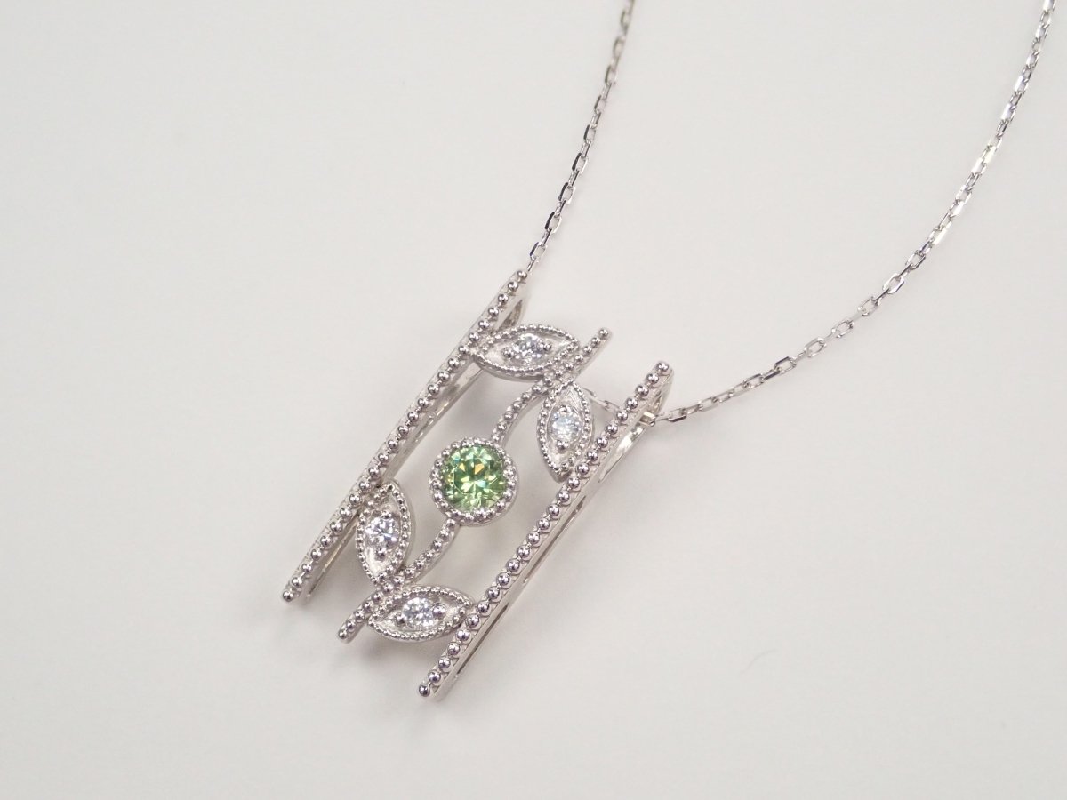 Pt950ロシア産デマントイドガーネット(ホーステール認む)0.176ct ペンダントトップ(ネックレストップ) - カラッツSTORE