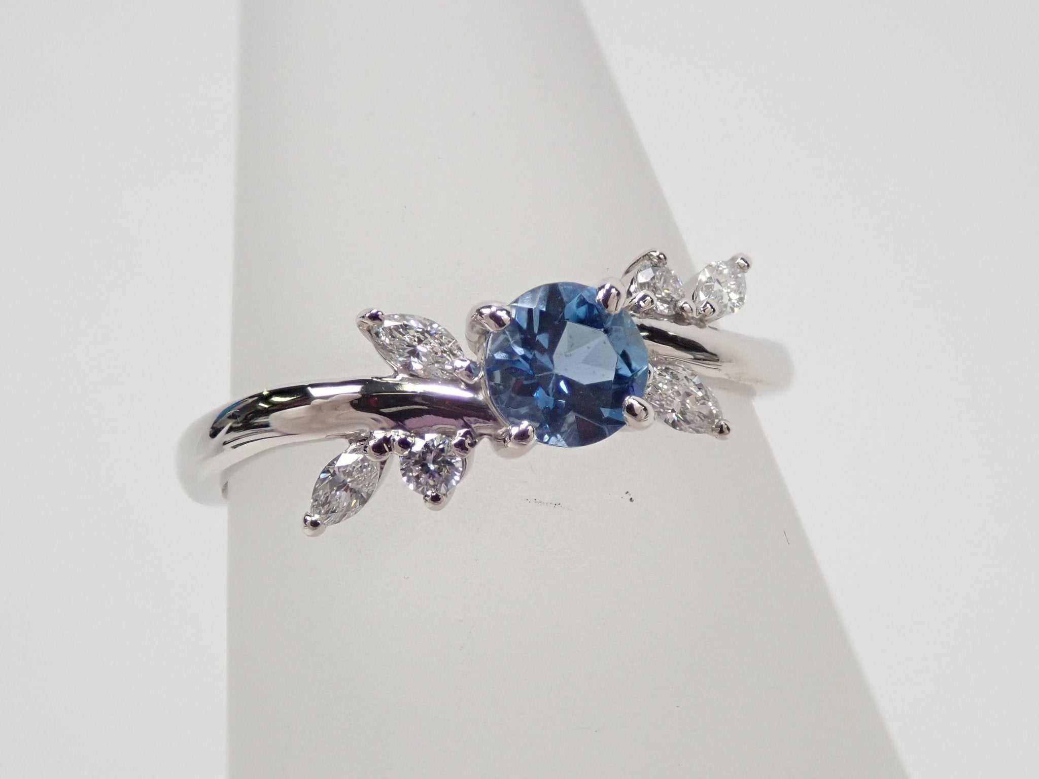 Pt950サンタマリアアクアマリン0.347ct リング - KARATZ STORE|カラッツSTORE