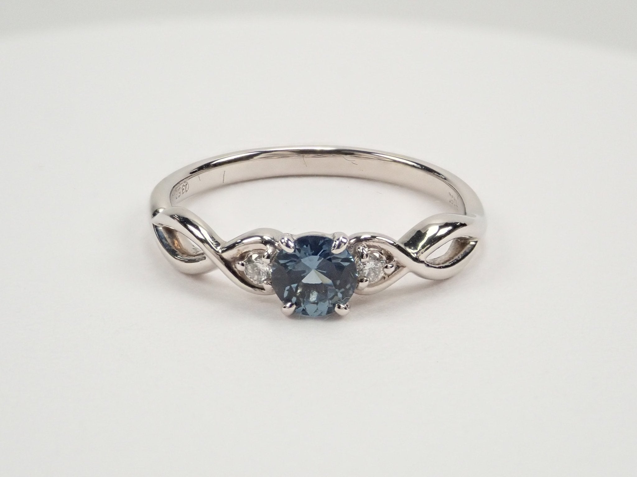 Pt950ブルースピネル0.352ct リング - KARATZ STORE|カラッツSTORE