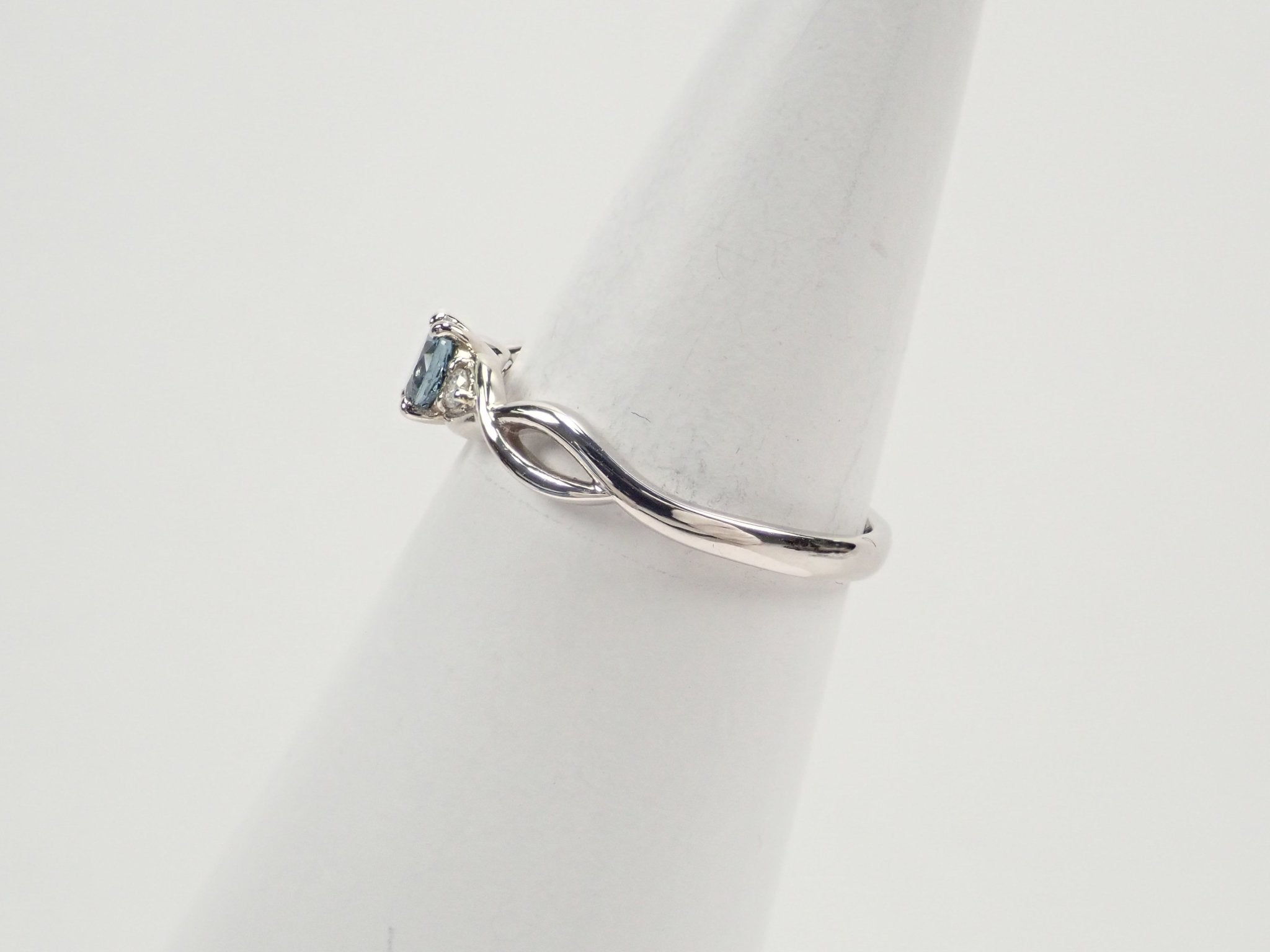 Pt950ブルースピネル0.352ct リング - KARATZ STORE|カラッツSTORE