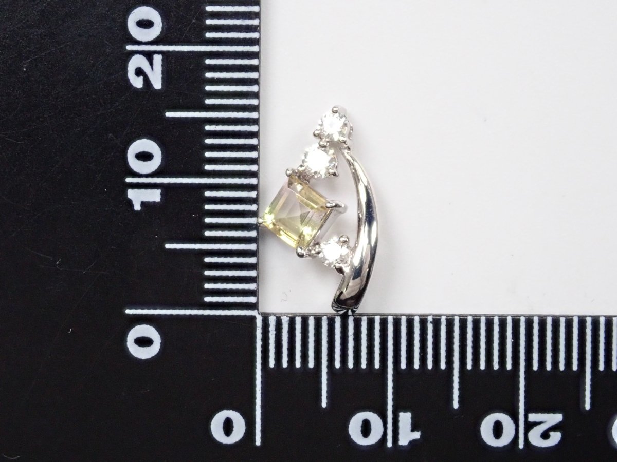 Pt950バイカラートルマリン0.402ct ペンダントトップ(ネックレストップ) - カラッツSTORE