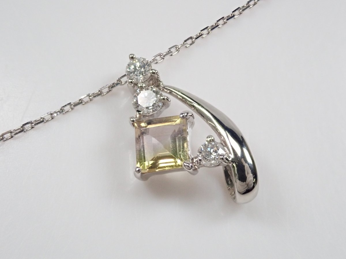 Pt950バイカラートルマリン0.402ct ペンダントトップ(ネックレストップ) - カラッツSTORE