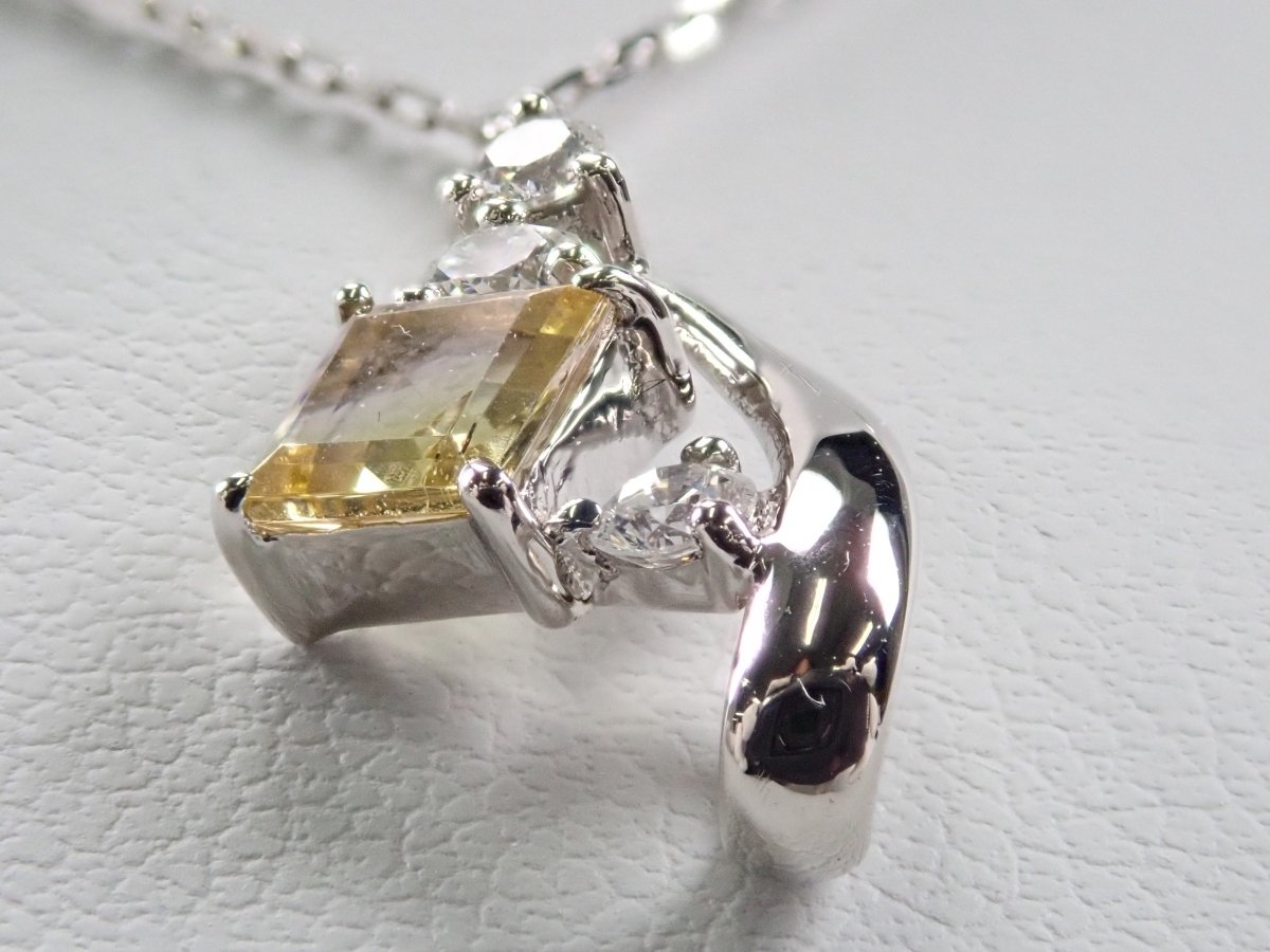 Pt950バイカラートルマリン0.402ct ペンダントトップ(ネックレストップ) - カラッツSTORE