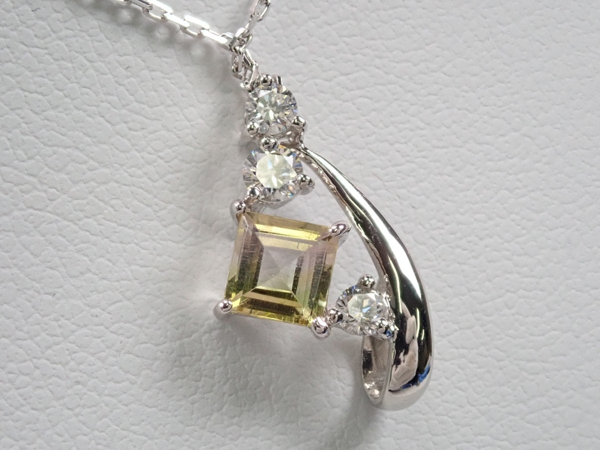Pt950バイカラートルマリン0.402ct ペンダントトップ(ネックレストップ) - カラッツSTORE