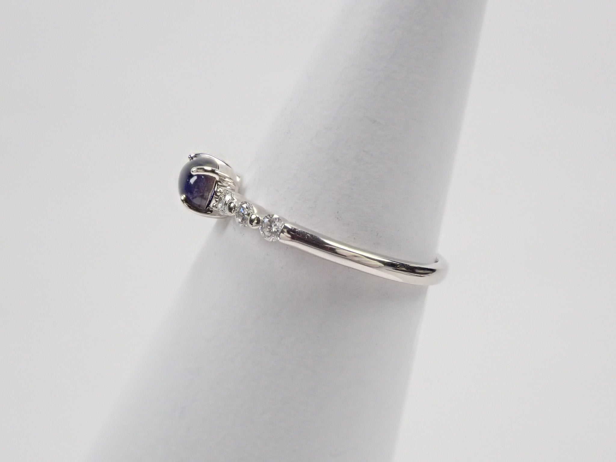 Pt950アイオライトサンストーン0.447ct リング - KARATZ STORE|カラッツSTORE