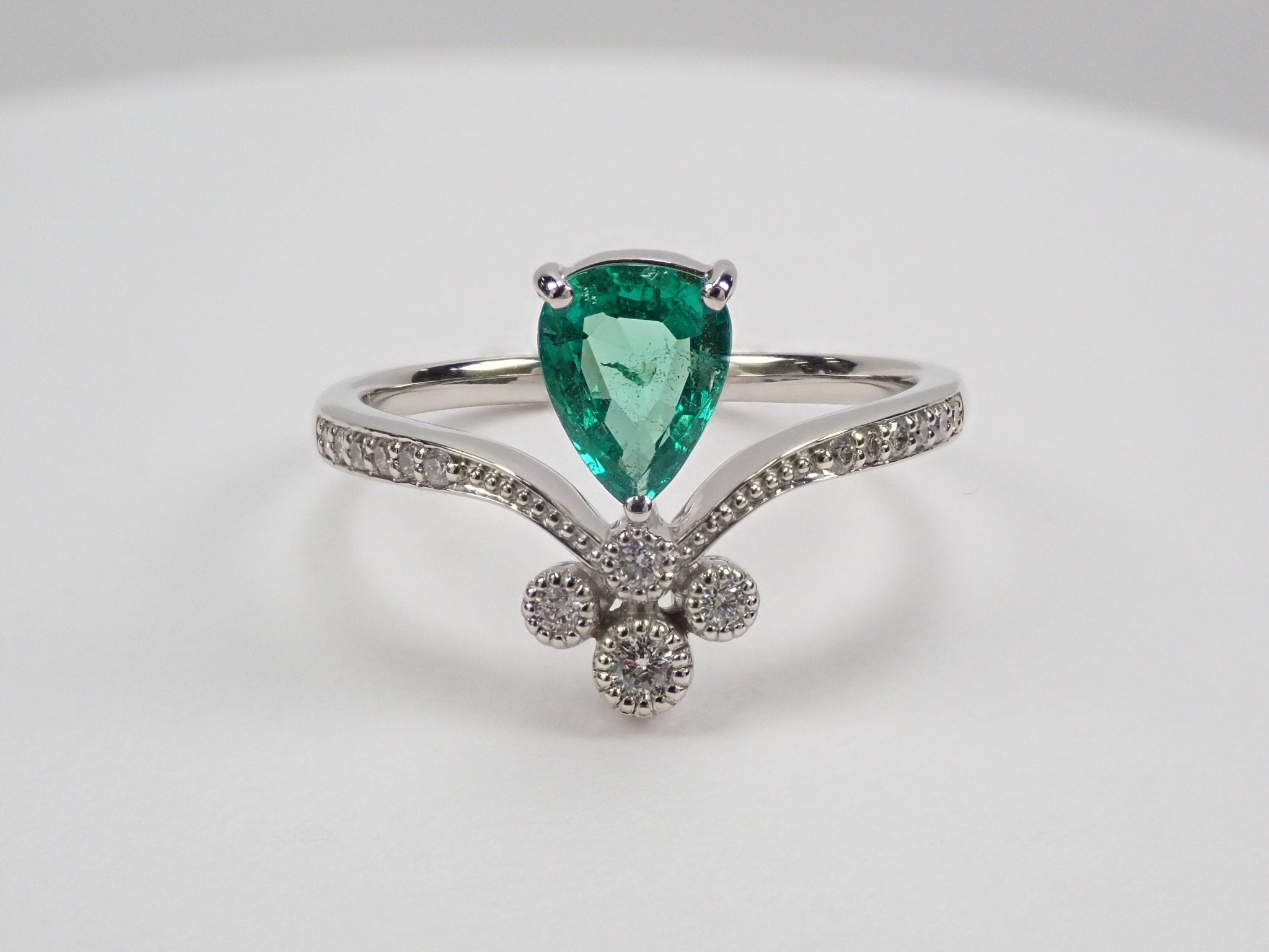 Pt950ノンオイルエメラルド0.50ct リング GIA付 - KARATZ STORE|カラッツSTORE