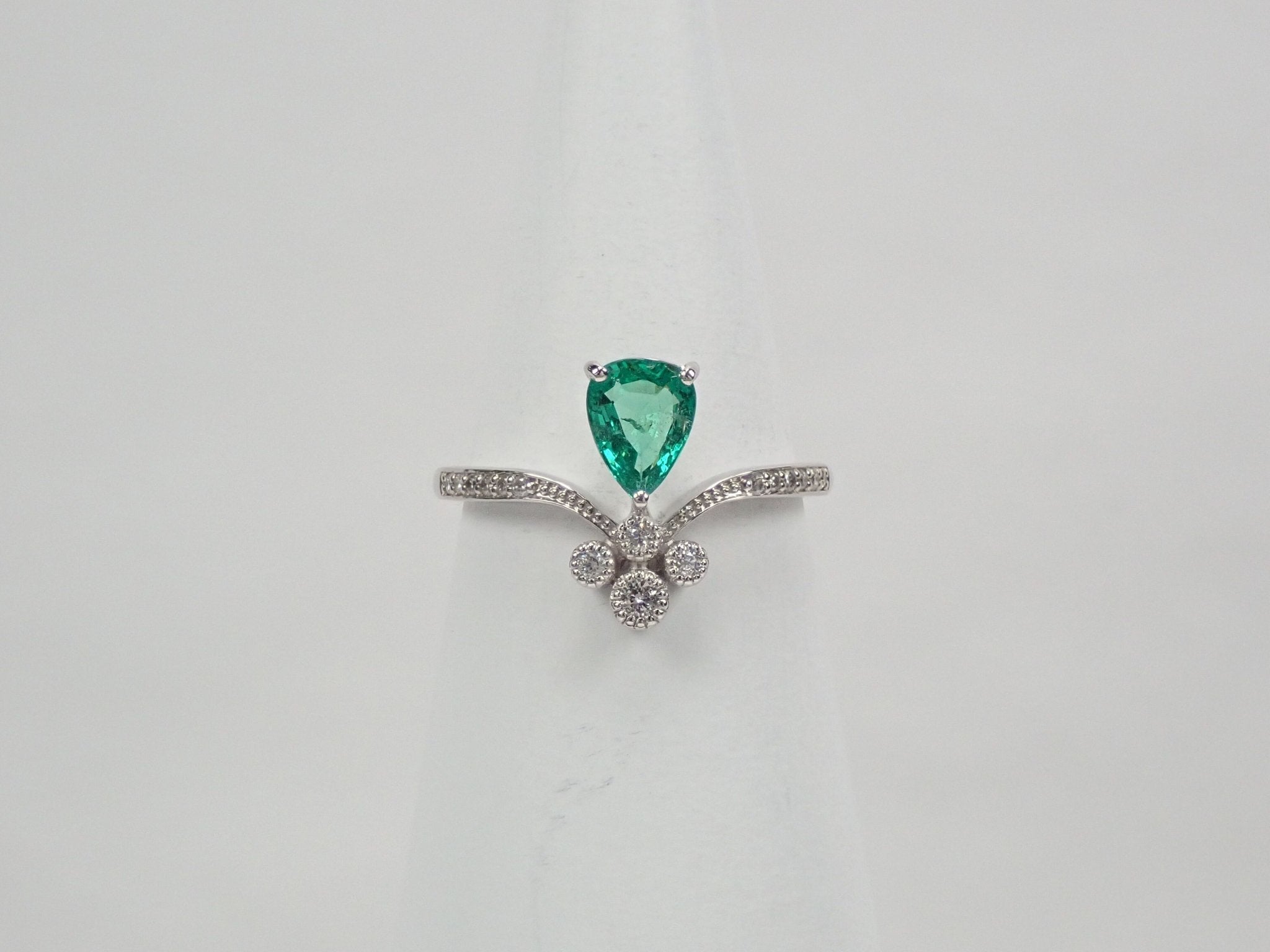 Pt950ノンオイルエメラルド0.50ct リング GIA付 - KARATZ STORE|カラッツSTORE