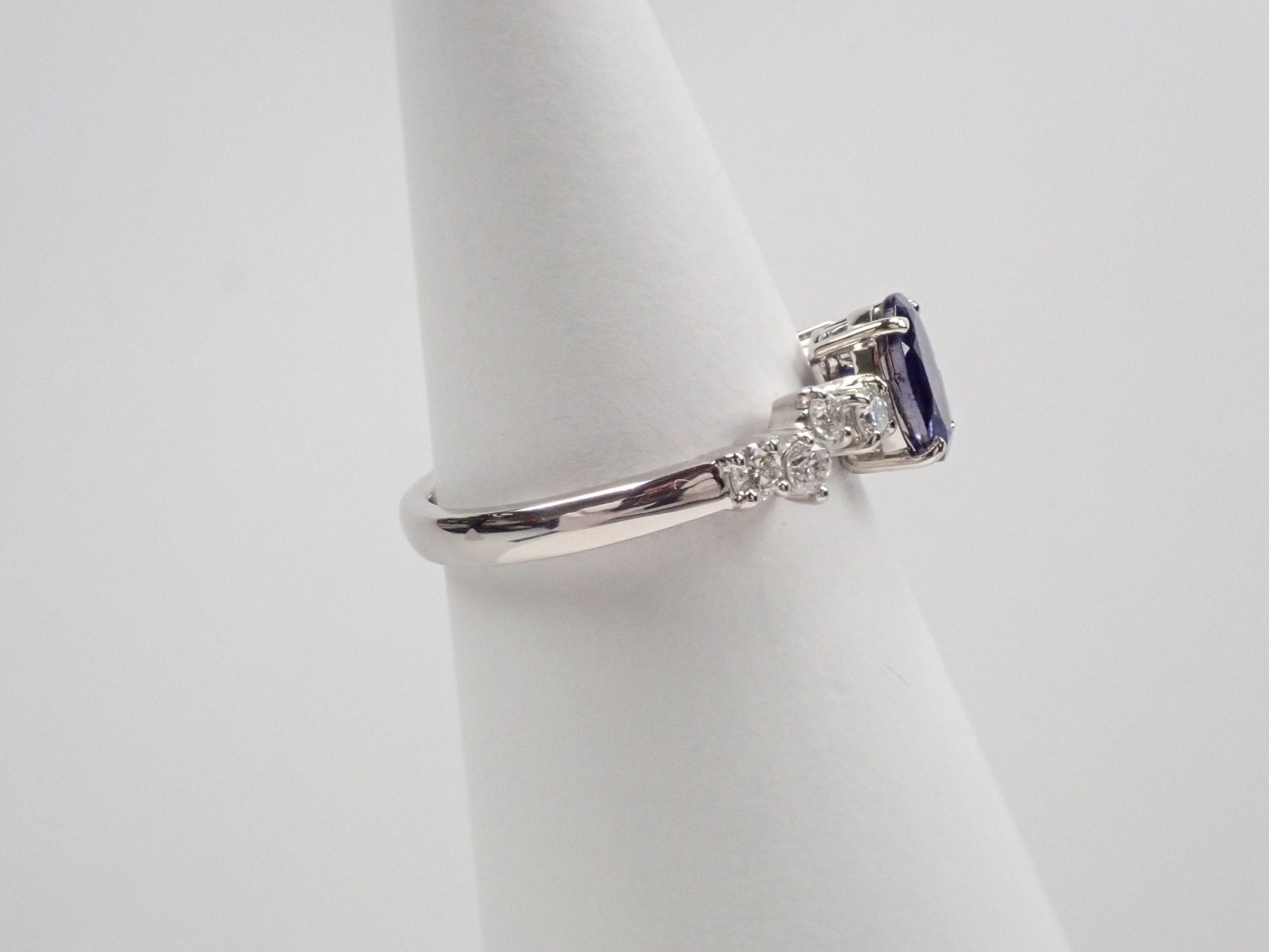 Pt950アイオライトサンストーン0.643ct リング - KARATZ STORE|カラッツSTORE