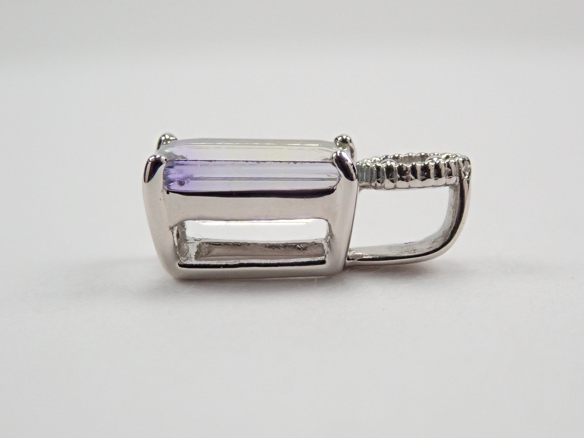 Pt950バイカラータンザナイト0.806ct ペンダントトップ(ネックレストップ) - KARATZ STORE|カラッツSTORE