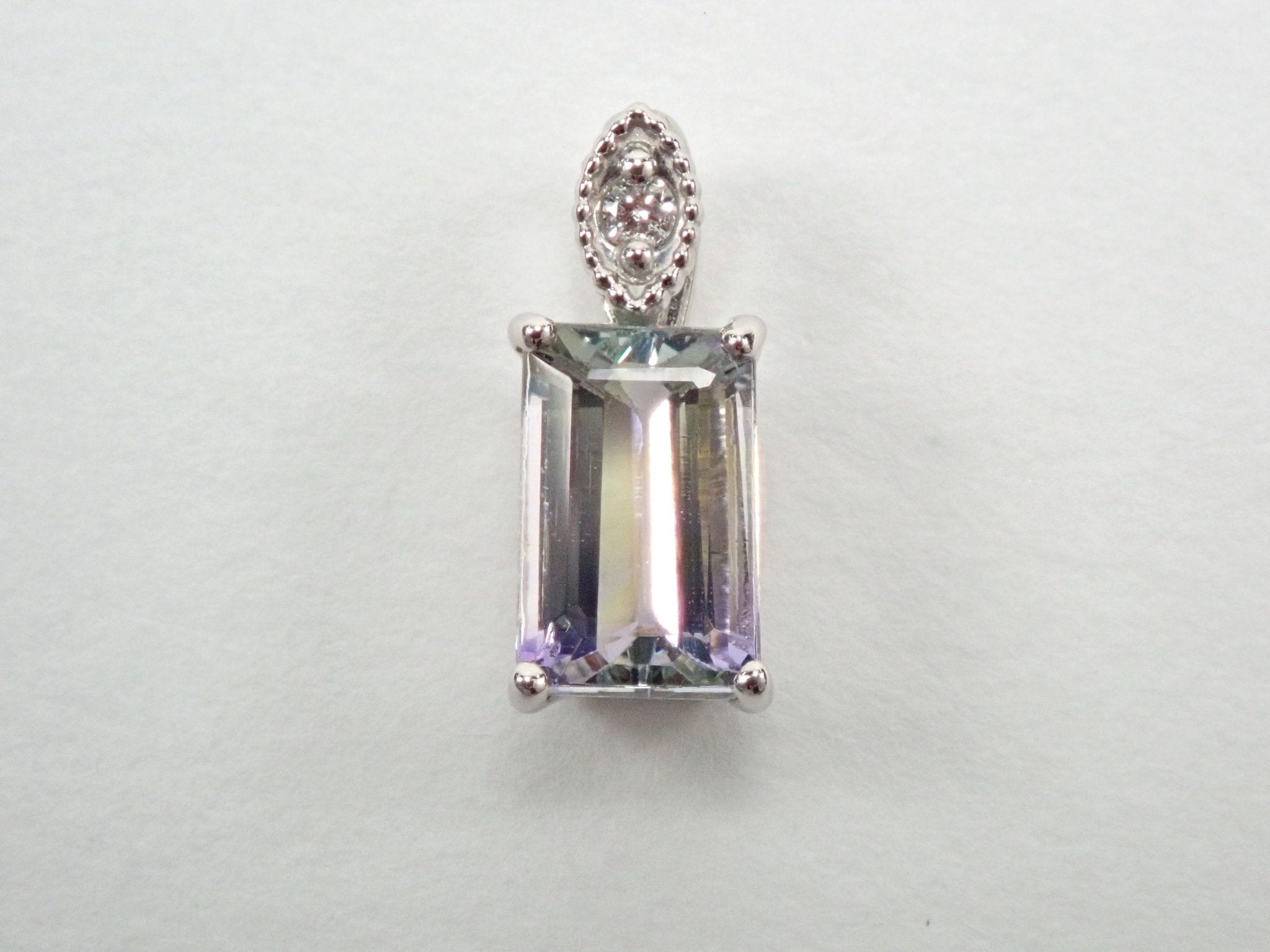 Pt950バイカラータンザナイト0.806ct ペンダントトップ(ネックレストップ) - KARATZ STORE|カラッツSTORE