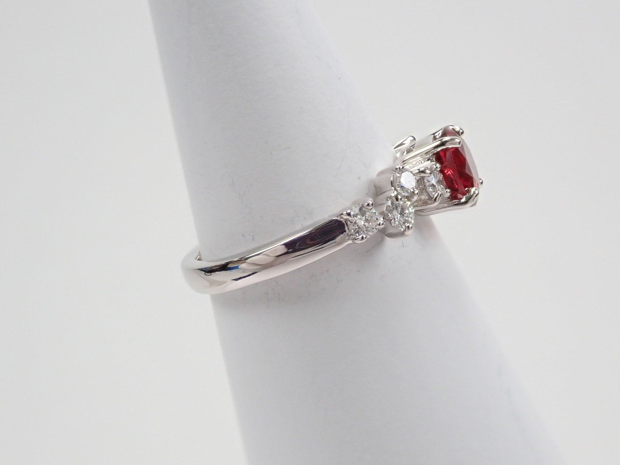 Pt950アルマンディンガーネット0.95ct リング(ダンデライオンカット) - KARATZ STORE|カラッツSTORE