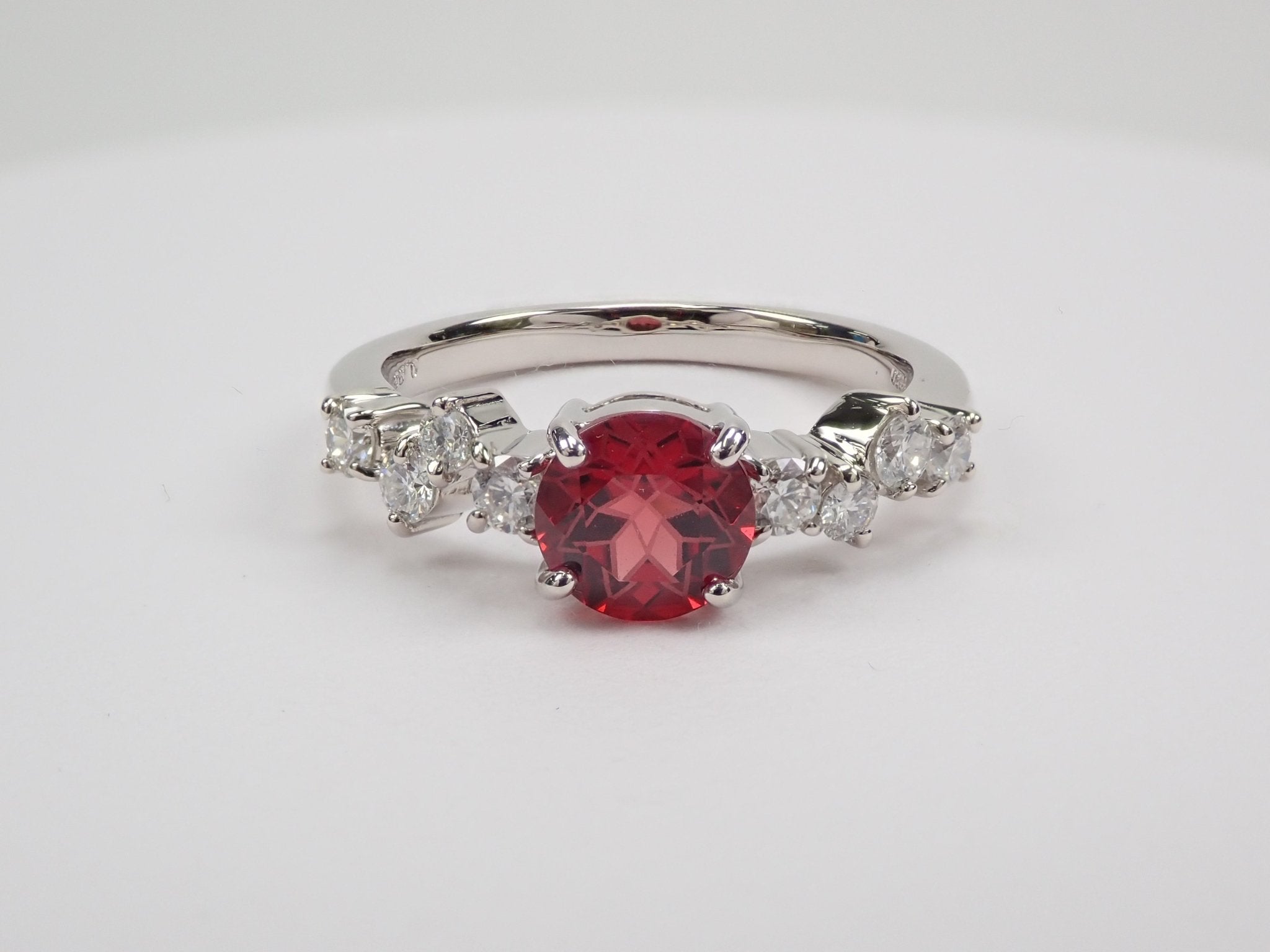 Pt950アルマンディンガーネット0.95ct リング(ダンデライオンカット) - KARATZ STORE|カラッツSTORE