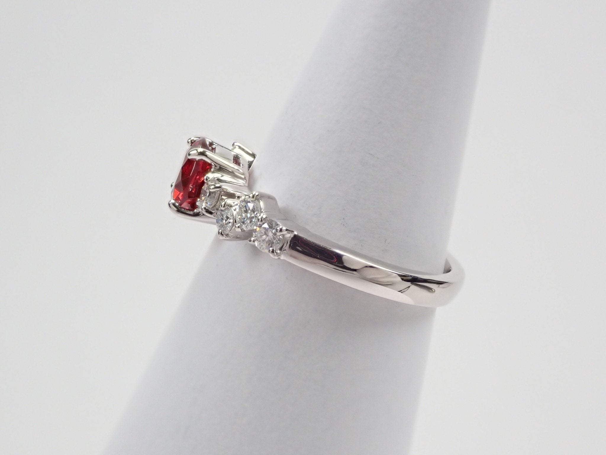 Pt950アルマンディンガーネット0.95ct リング(ダンデライオンカット) - KARATZ STORE|カラッツSTORE