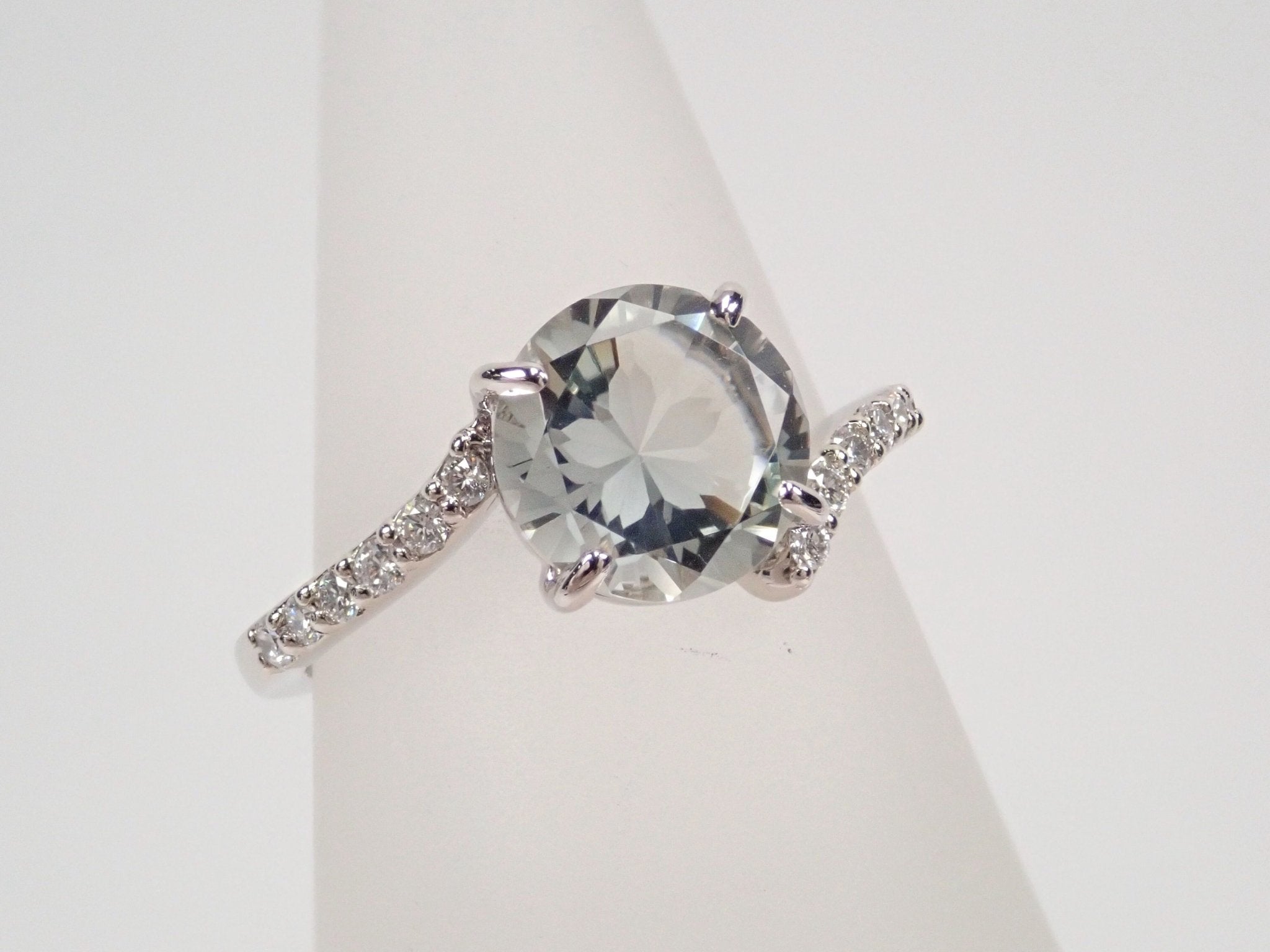 Pt950グリーンアメジスト1.59ct リング(さくらインカット) - KARATZ STORE|カラッツSTORE