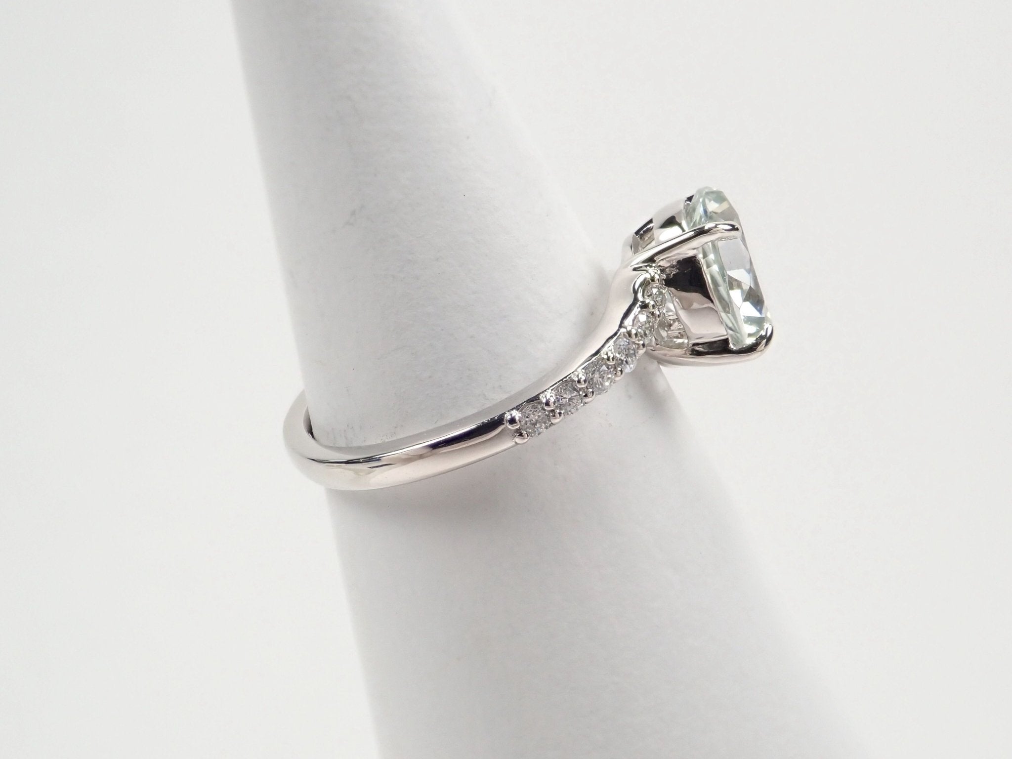 Pt950グリーンアメジスト1.59ct リング(さくらインカット) - KARATZ STORE|カラッツSTORE