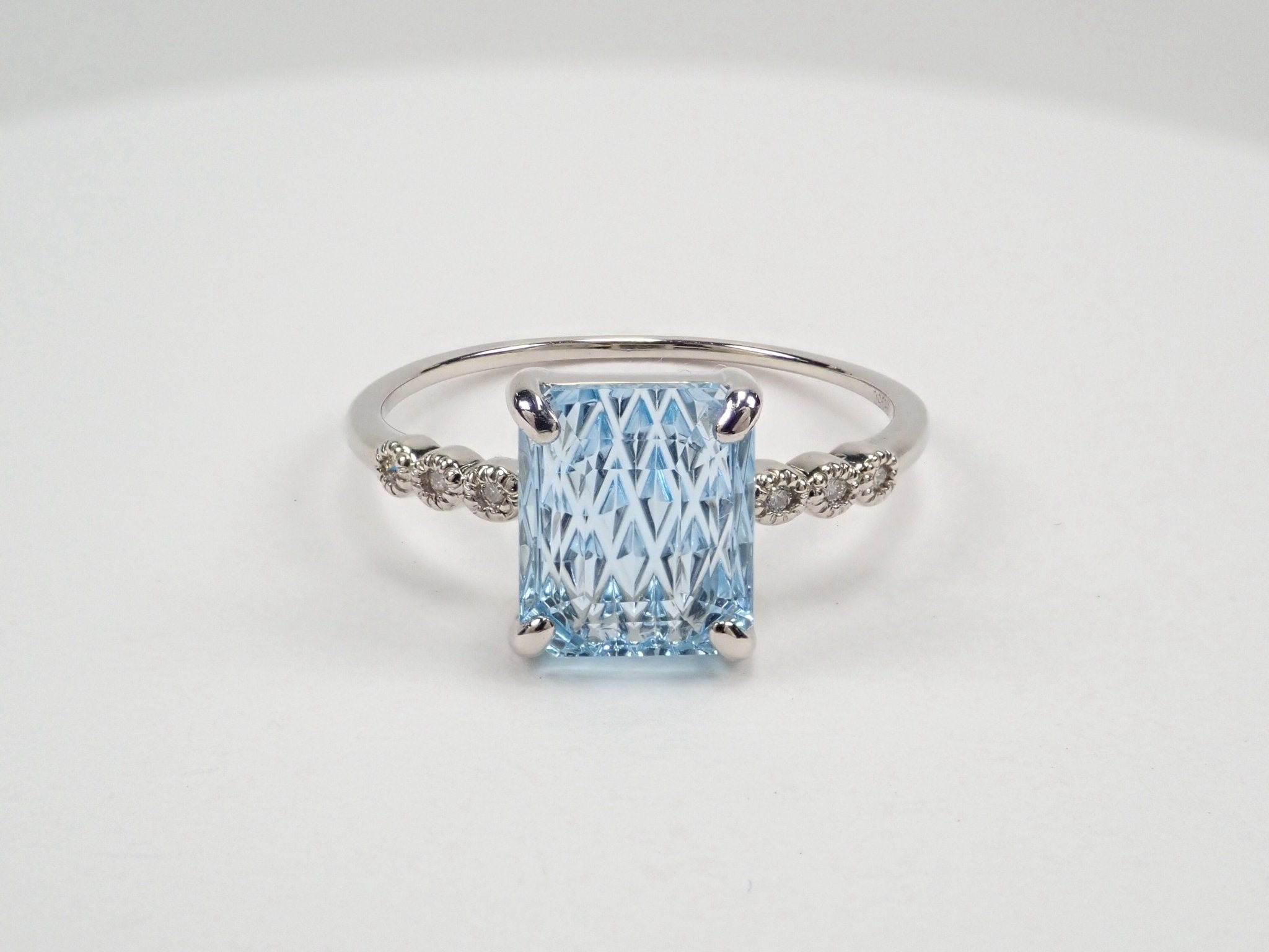 Pt950アクアマリン1.60ct リング(甲州貴石切子) - KARATZ STORE|カラッツSTORE