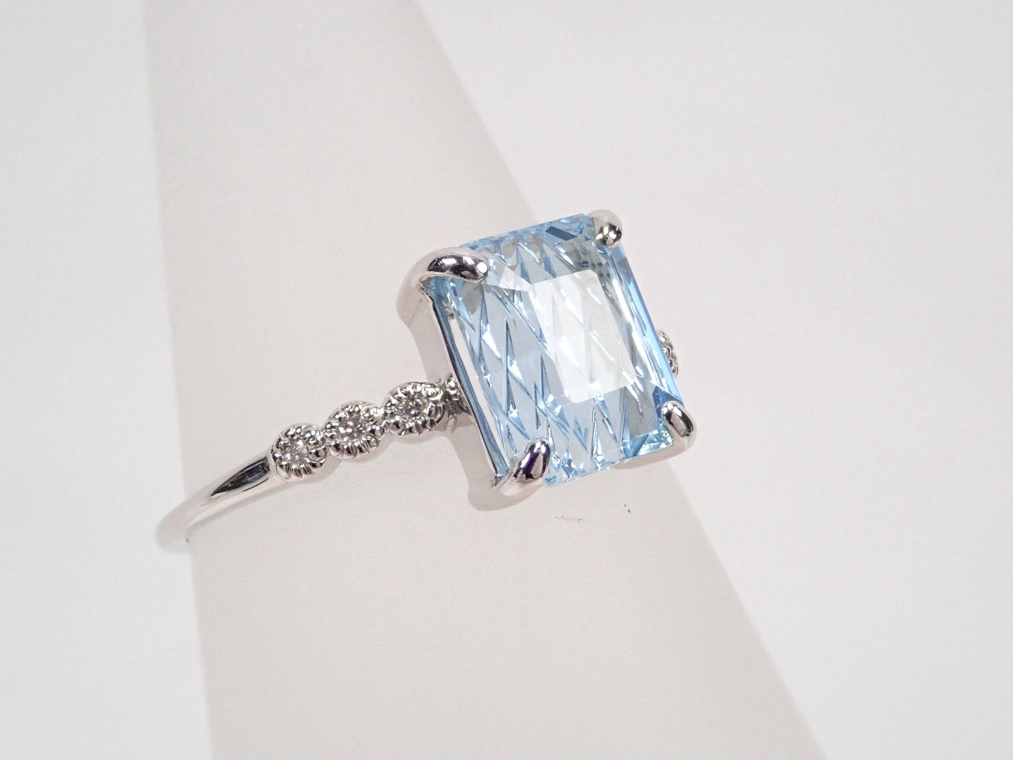 Pt950アクアマリン1.60ct リング(甲州貴石切子) - KARATZ STORE|カラッツSTORE