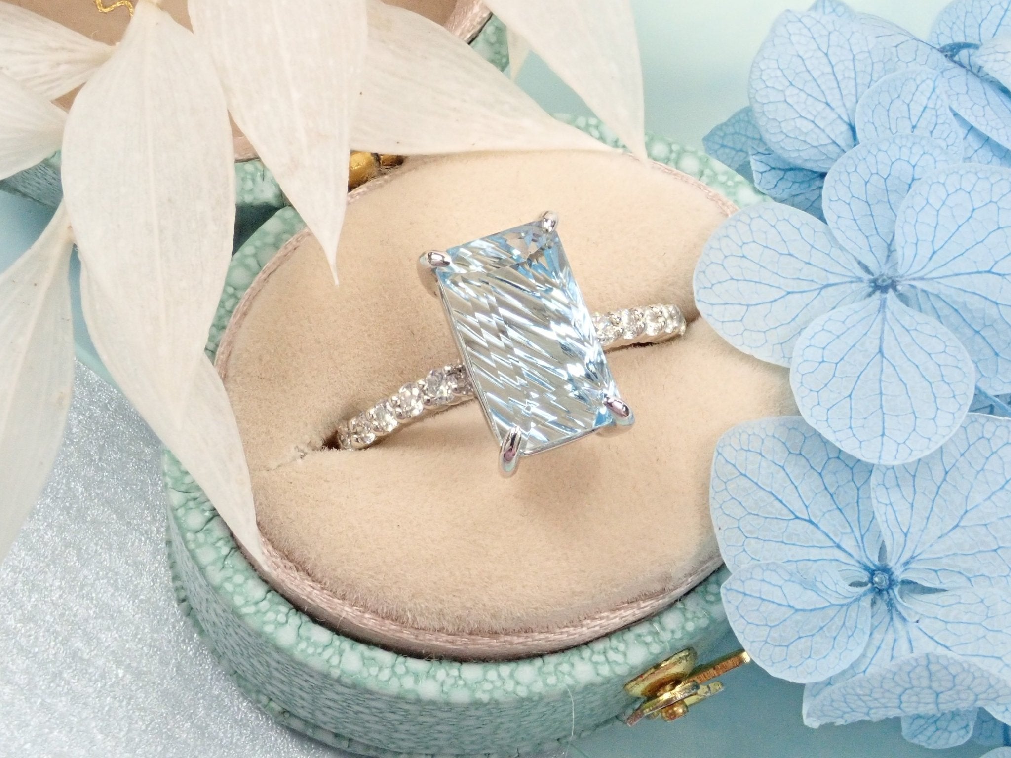 Pt950アクアマリン2.67ct リング(甲州貴石切子) - KARATZ STORE|カラッツSTORE