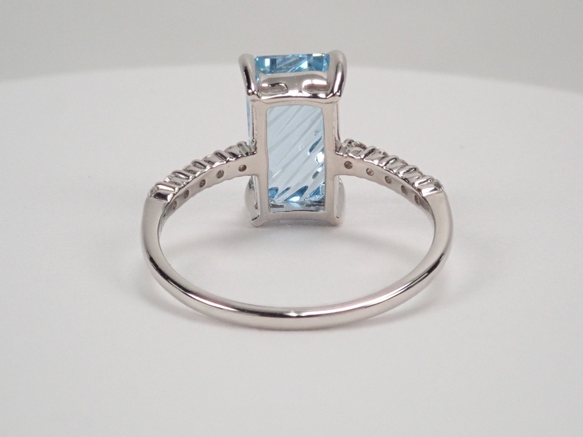 Pt950アクアマリン2.67ct リング(甲州貴石切子) - KARATZ STORE|カラッツSTORE