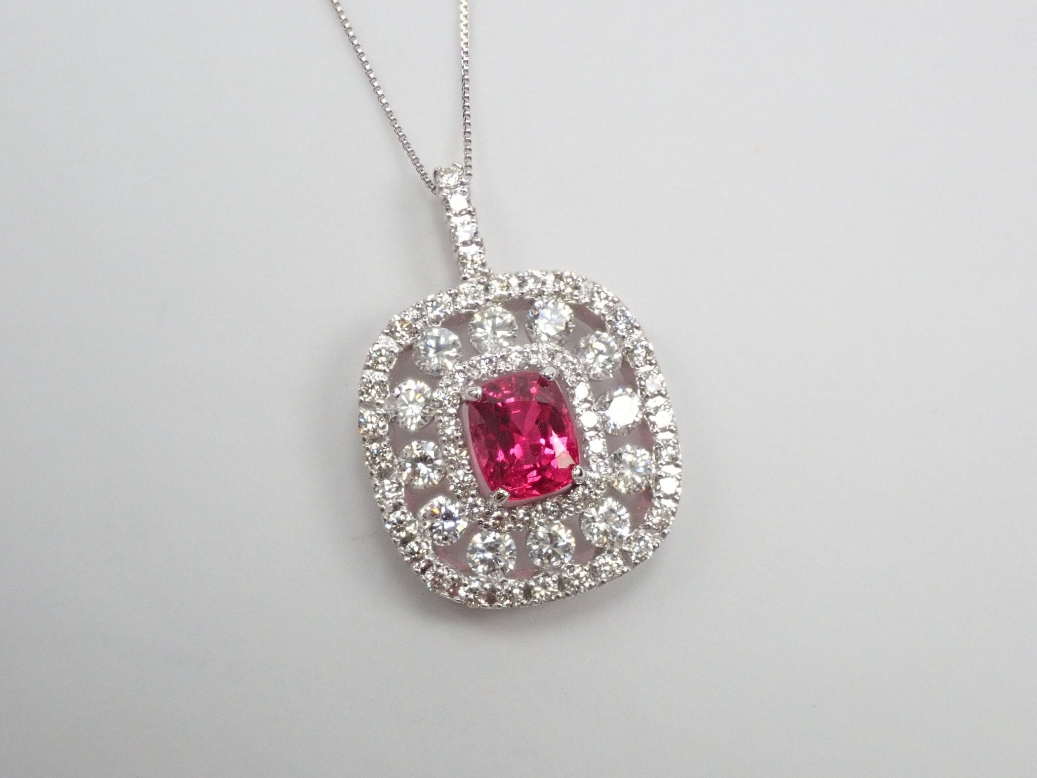 Pt950/Pt850ホットピンクスピネル1.26ct ペンダント(ネックレス) - KARATZ STORE|カラッツSTORE