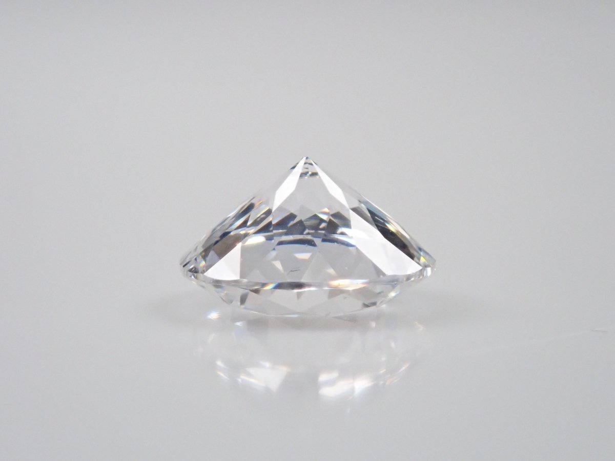 【サンジェ氏】YAG(イットリウムアルミニウムガーネット) 6.5mm/1.548ctルース - カラッツSTORE