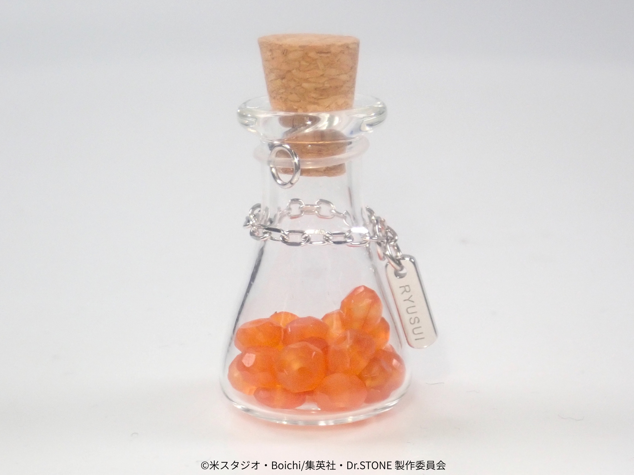 【4/29(三) 22點開賣】電視動畫《Dr.STONE 新石紀》×珠寶專賣店KARATZ聯名　內含礦物的燒瓶吊飾（全7種／附透明卡）