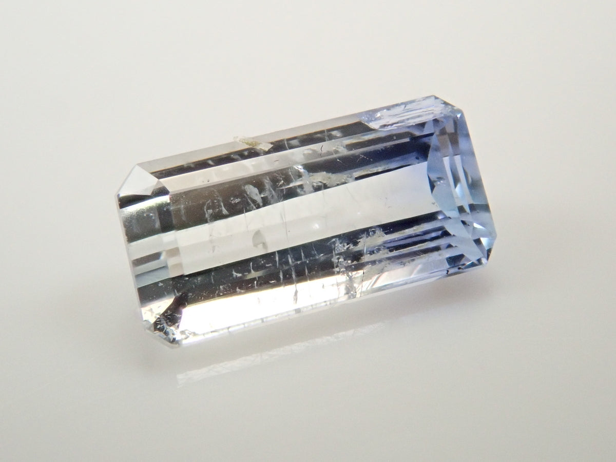 【抽選販売0409_09】ナミビア産バイカラージェレメジェバイト 0.550ctルース 鑑別書